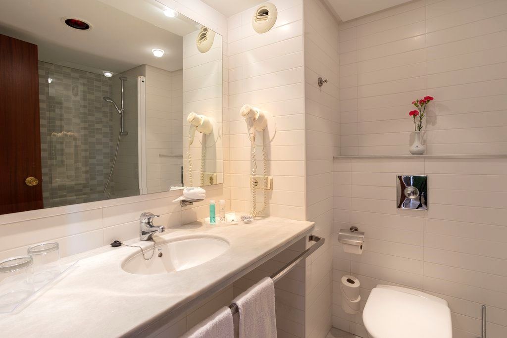 rooms-apartment-1-bedroom-with-balcony