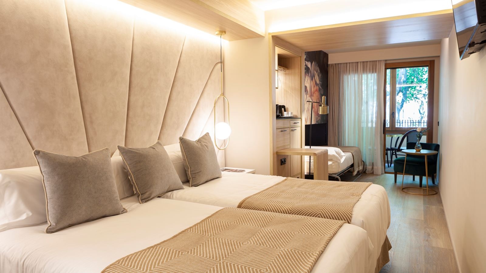 rooms-princess-junior-suite