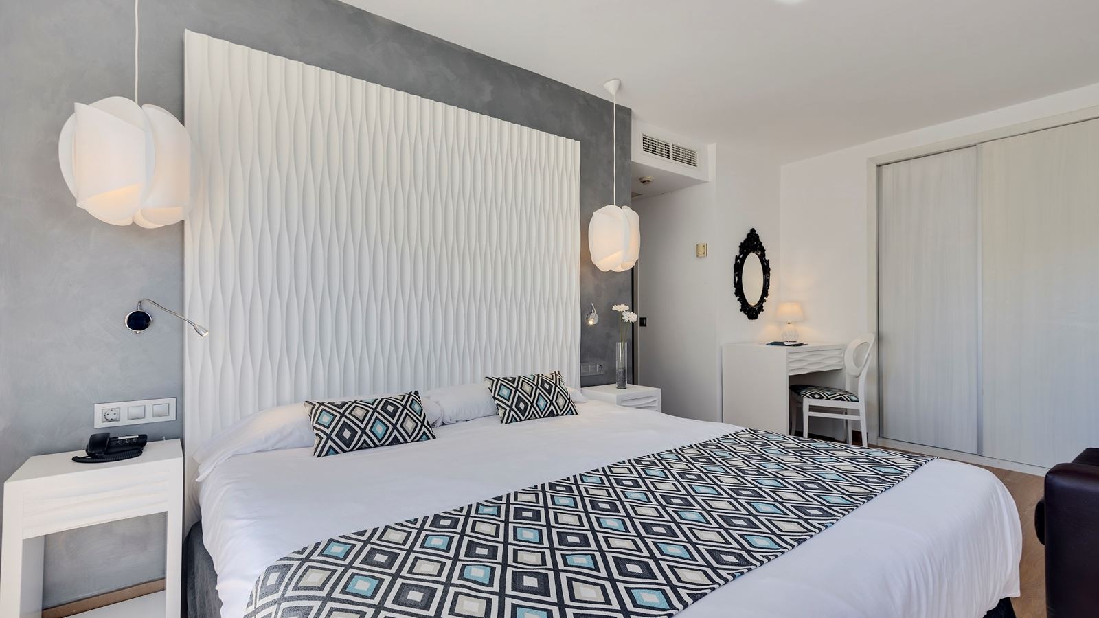 rooms-double-superior-balcony-or-terrace