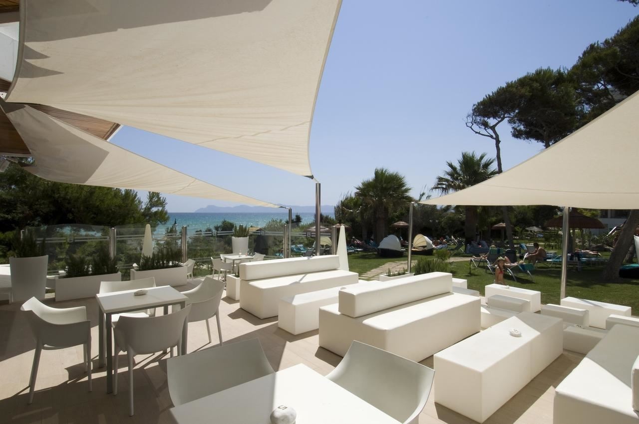 bars-el-lago-cocktail-bar--lounge