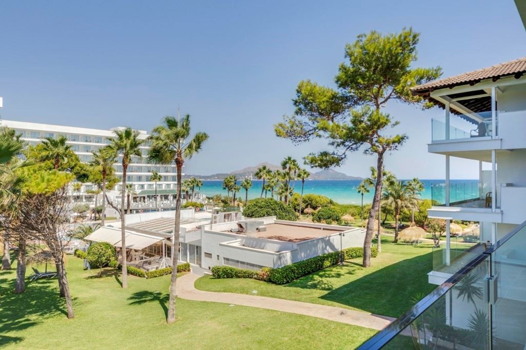rooms-apartment-side-sea-view