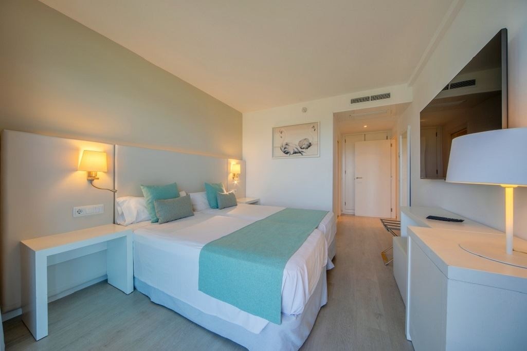 rooms-double-room-side-sea-view