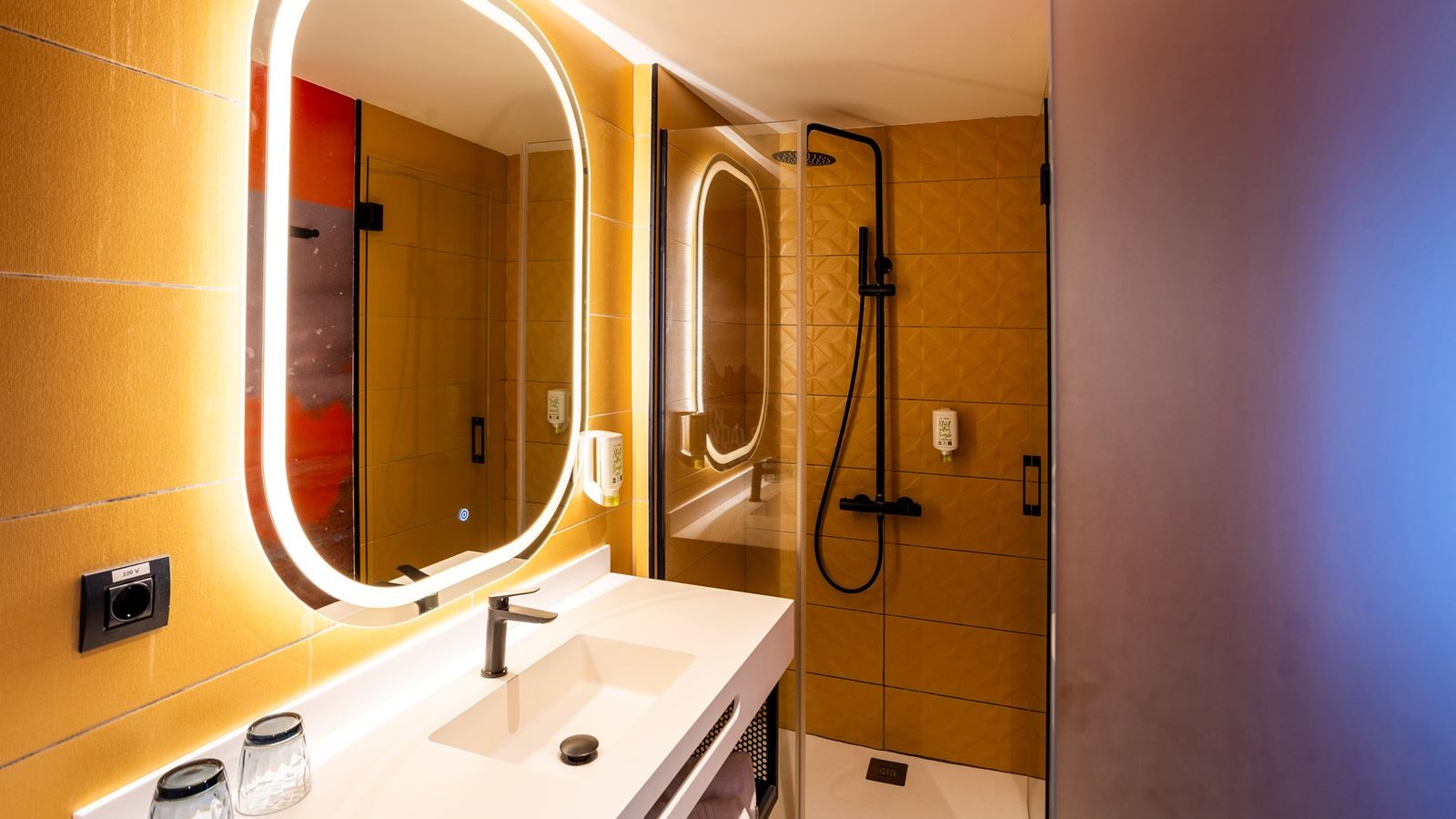 rooms-the-flow-double-room