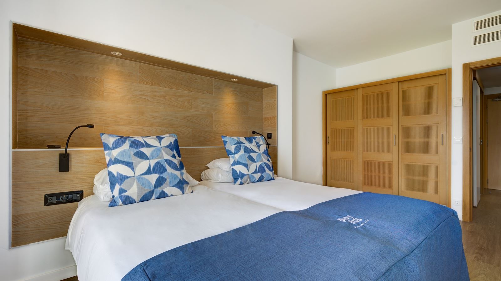 rooms-apartment-sea-view