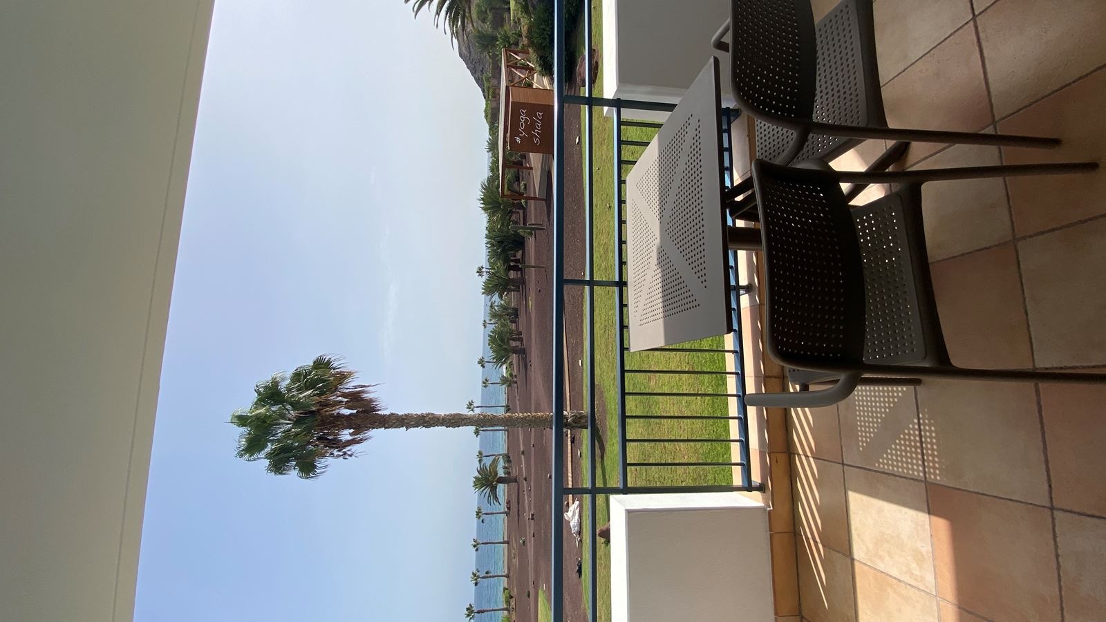 rooms-apartment-garden-view