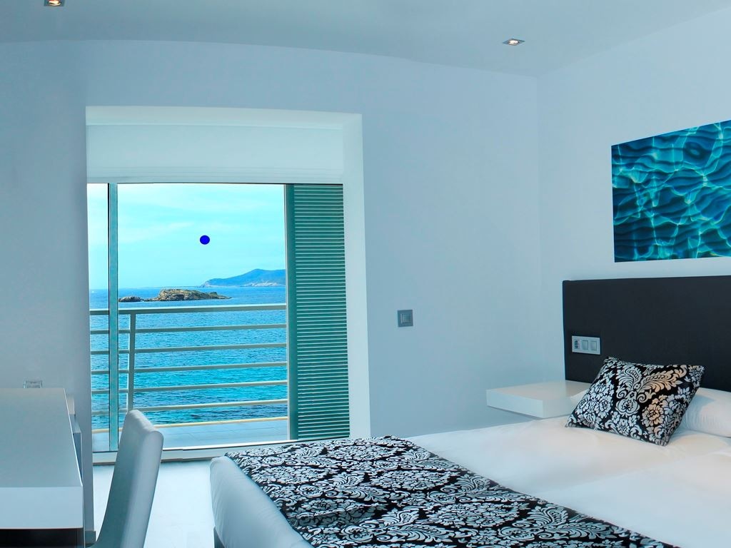 rooms-double-for-single-use-sea-view