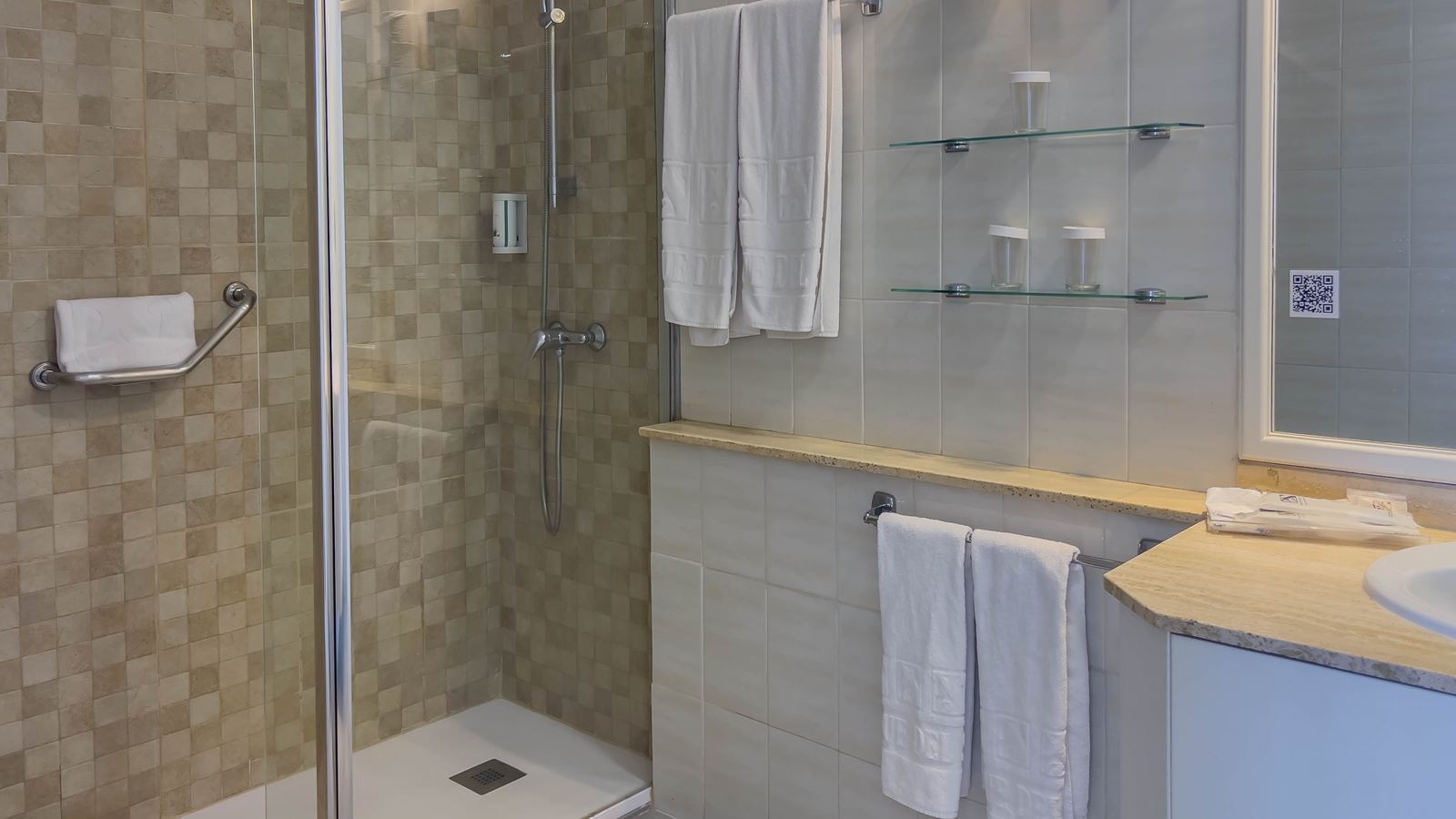 rooms-two-bedroom-standard-apartment