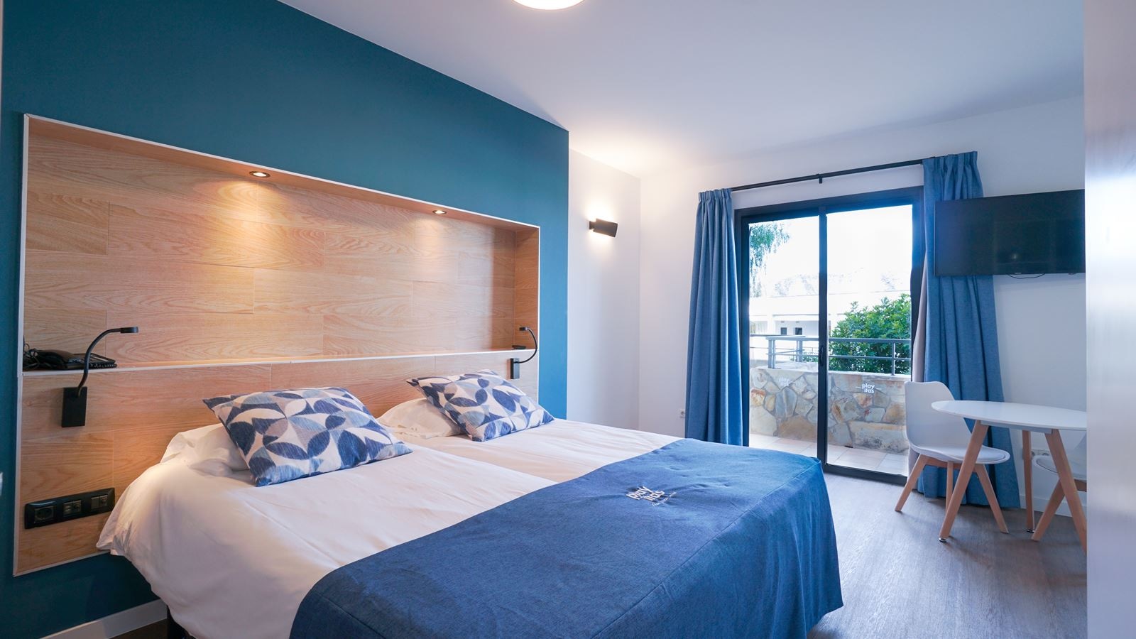 rooms-double-standard-room