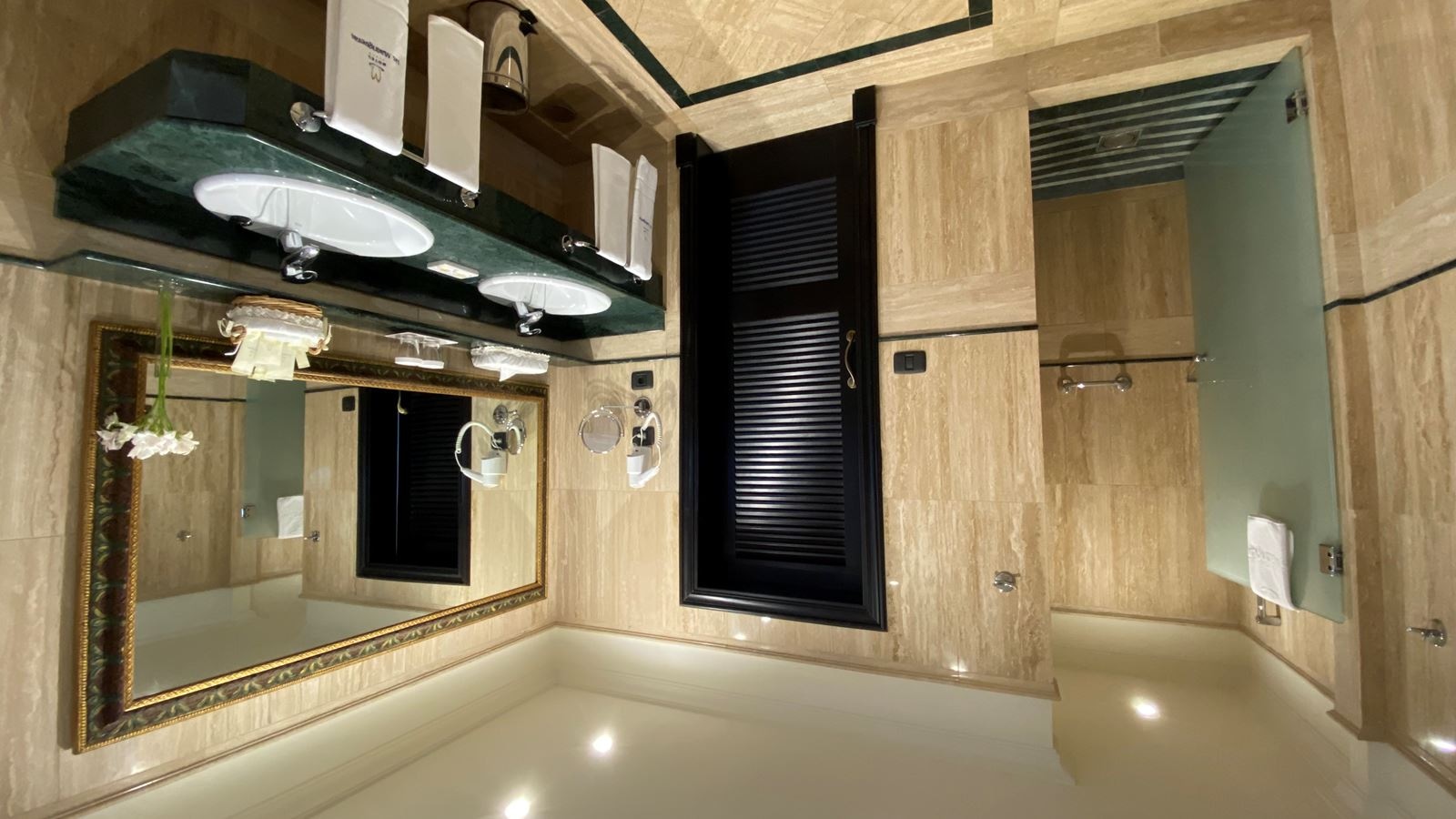 rooms-junior-suite-premium