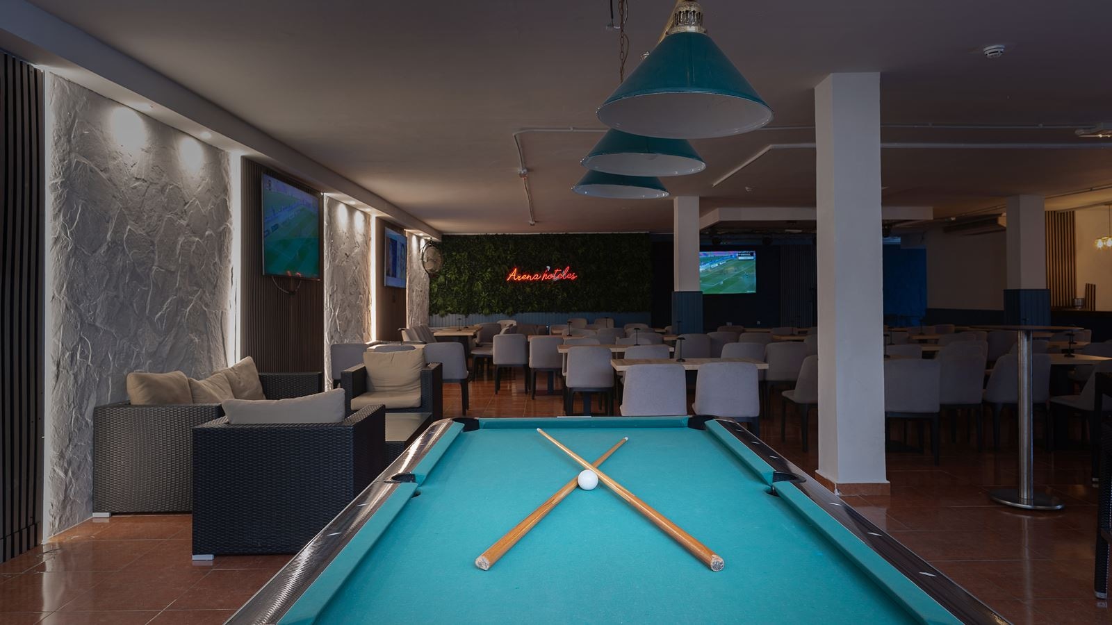 bars-disco-bar-summer