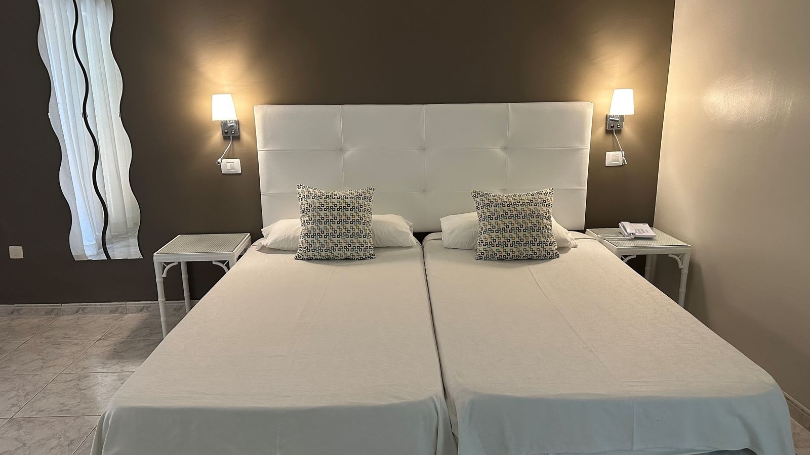 rooms-double-garden-view