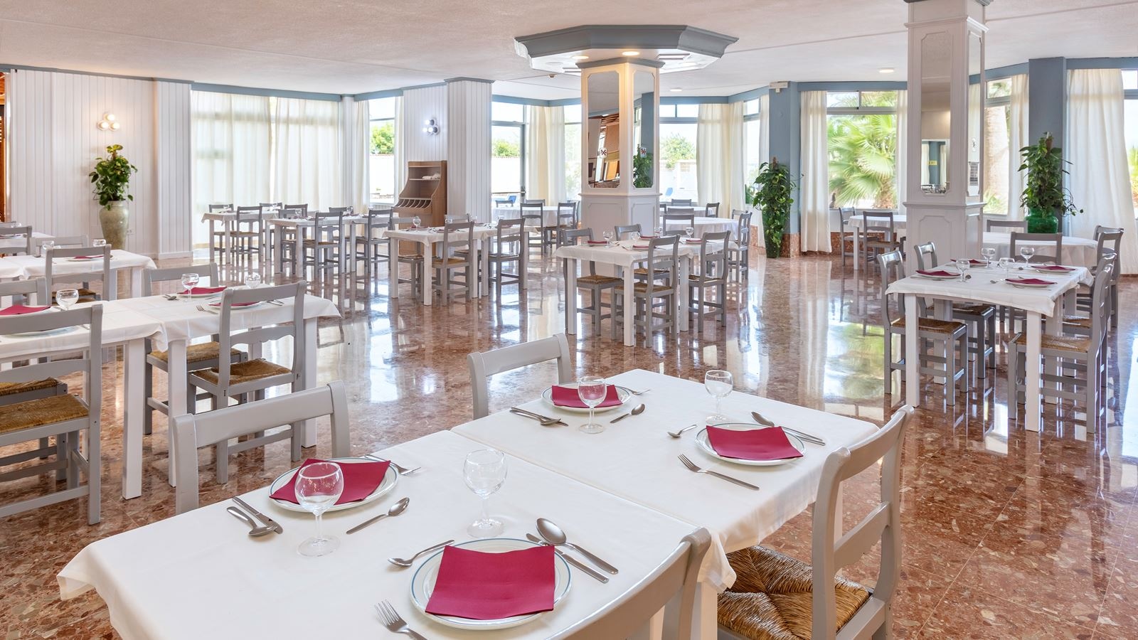 restaurants-restaurant-buffet