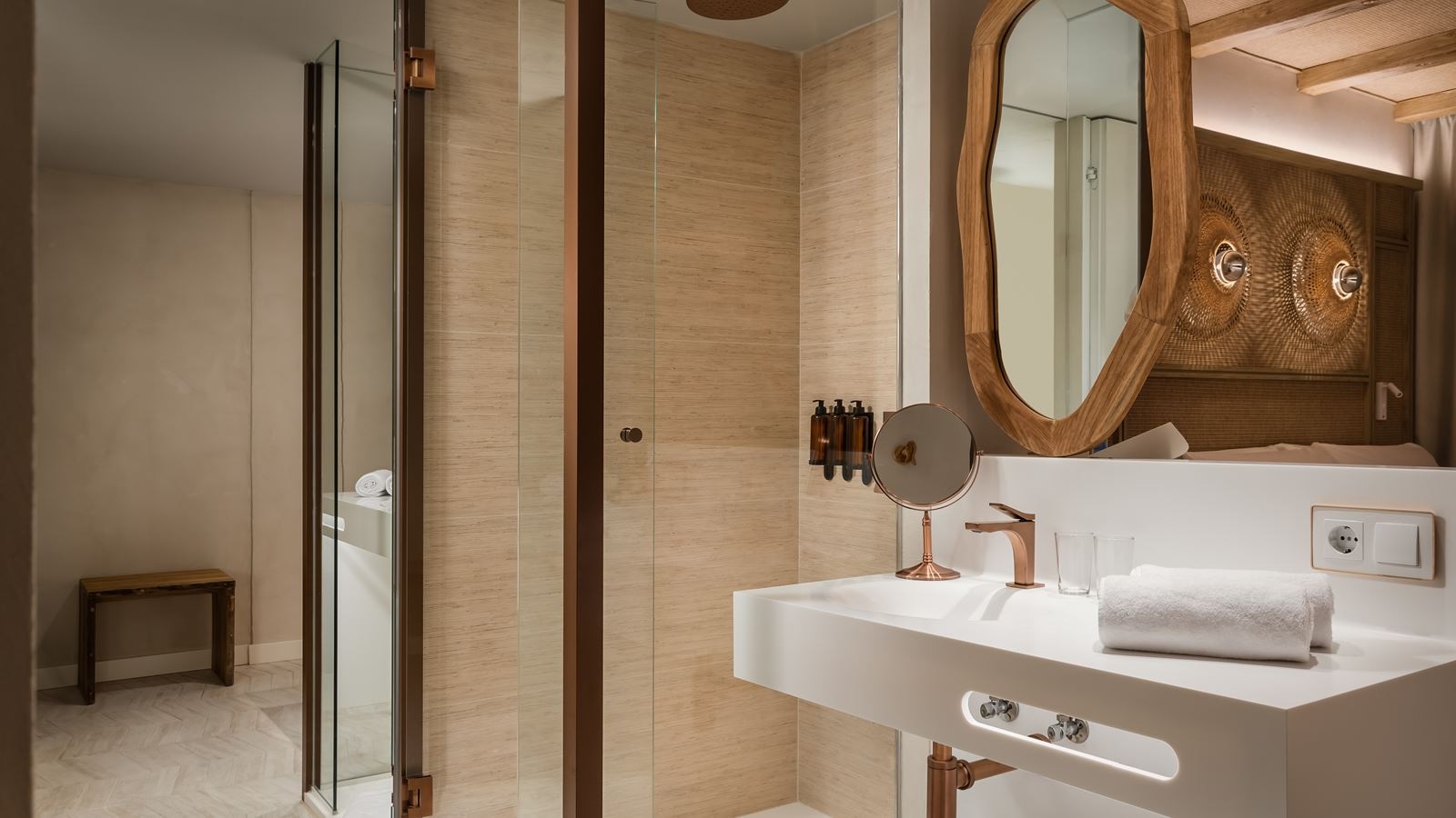 rooms-private-pool-room