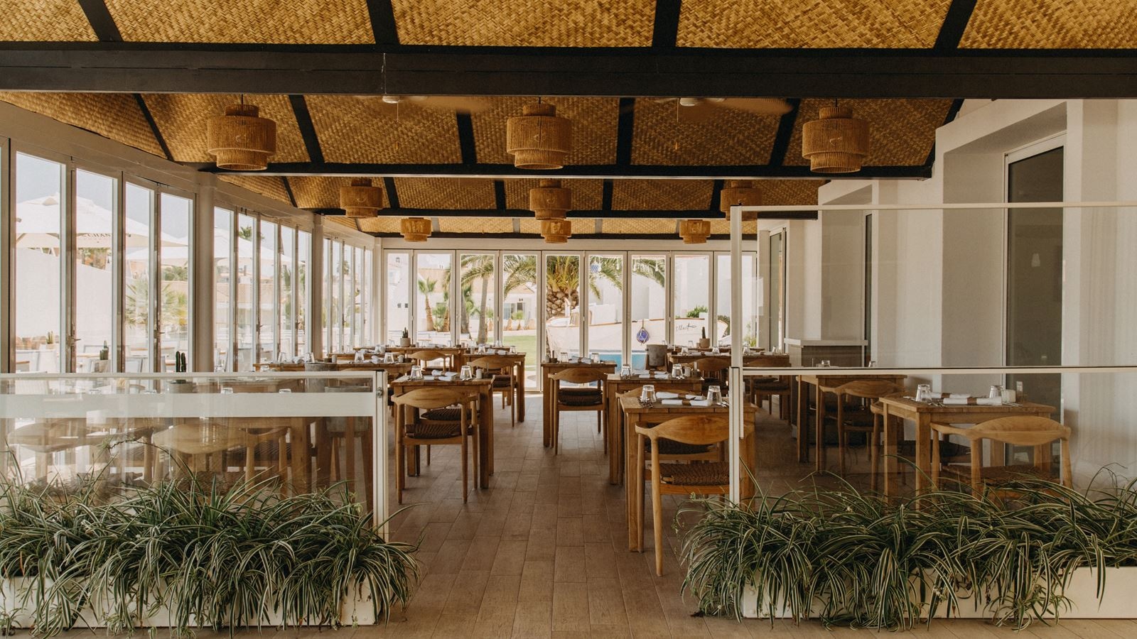 restaurants-llaut-restaurant