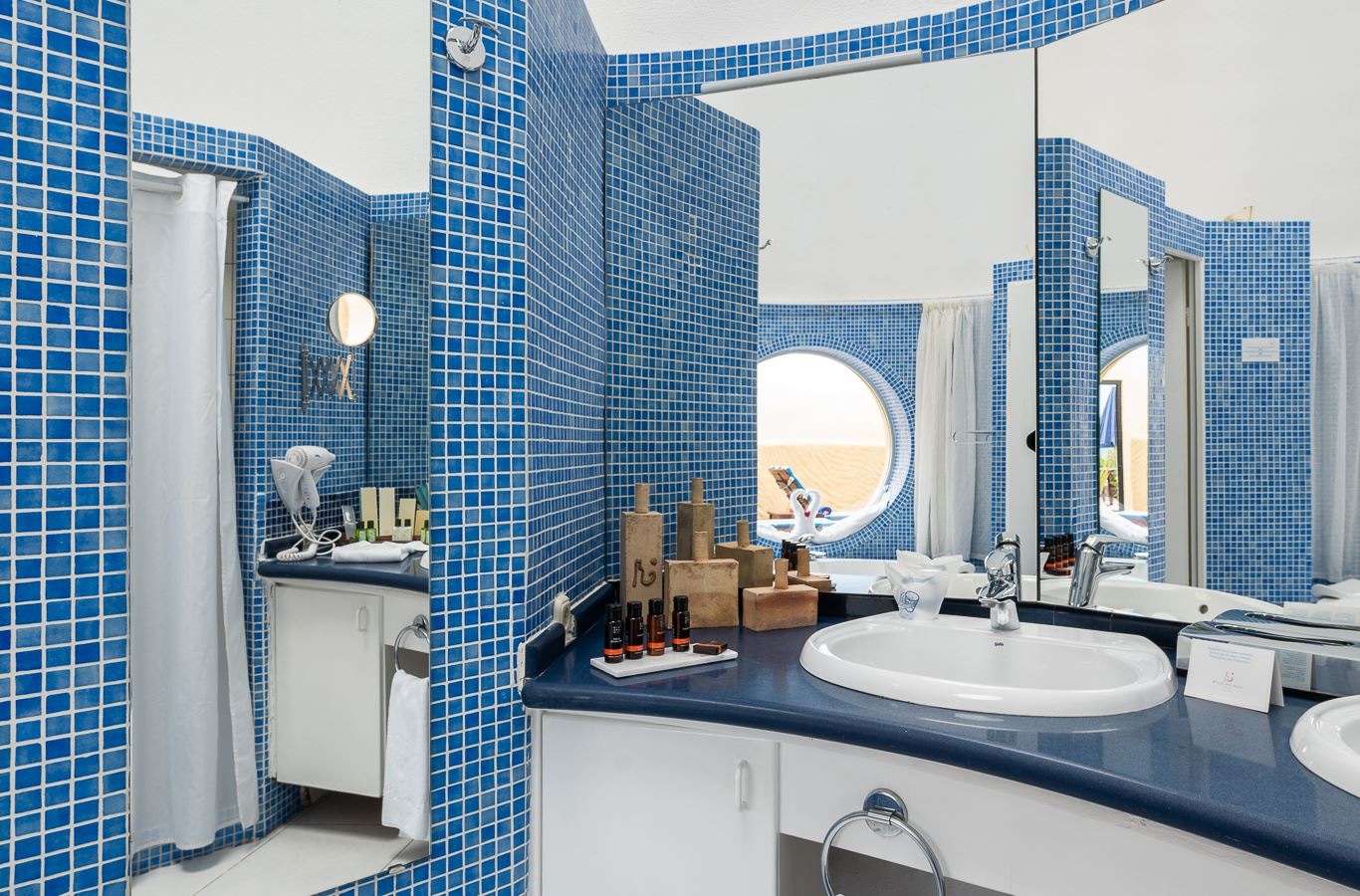 rooms-suite-with-terrace-sui