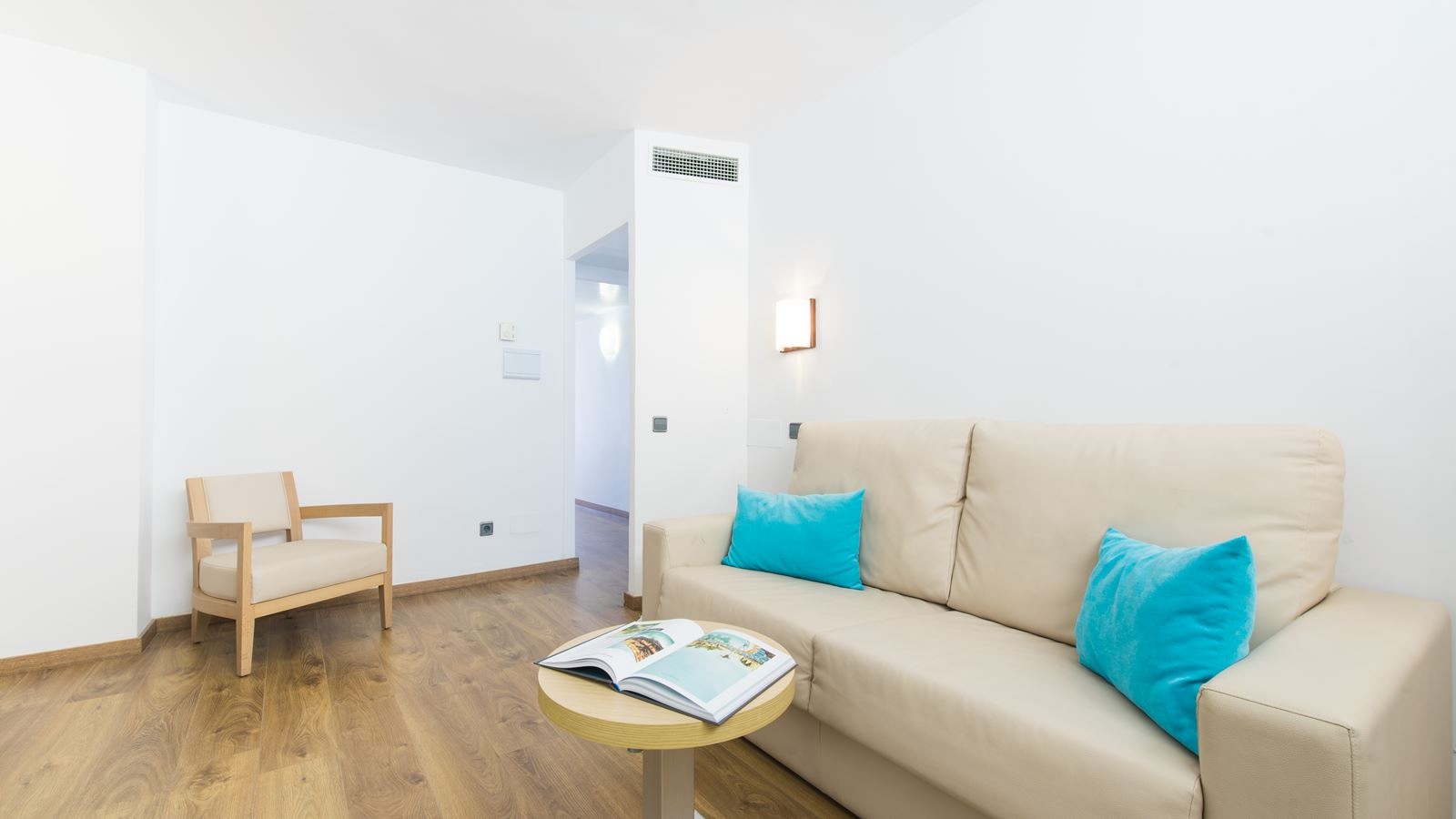 rooms-suite-sea-view-balcony-or-terrace