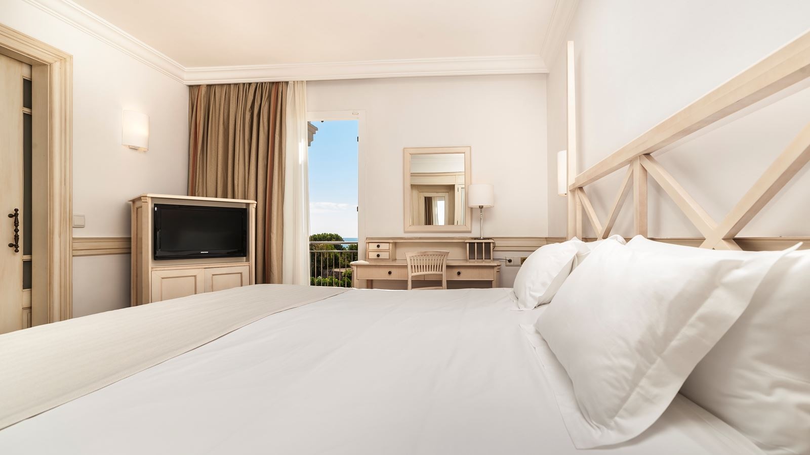 rooms-pretige-suite-seaview