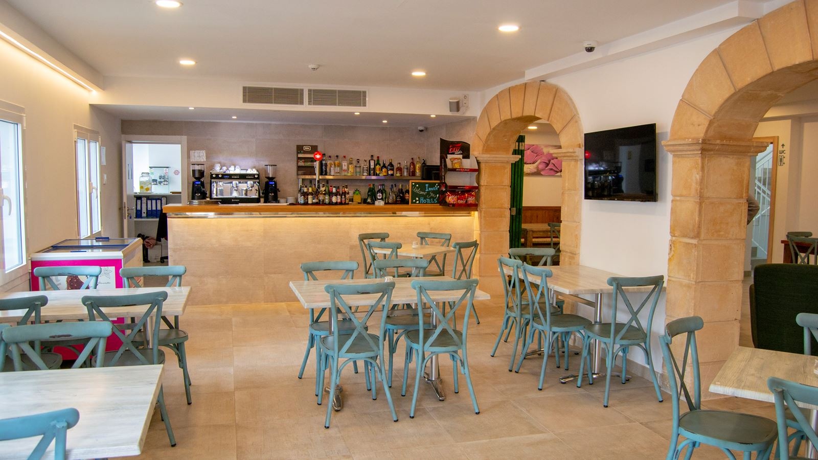 restaurants-rupit-cafeteria