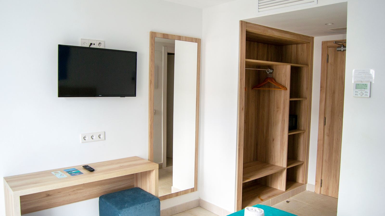 rooms-economy-double-room