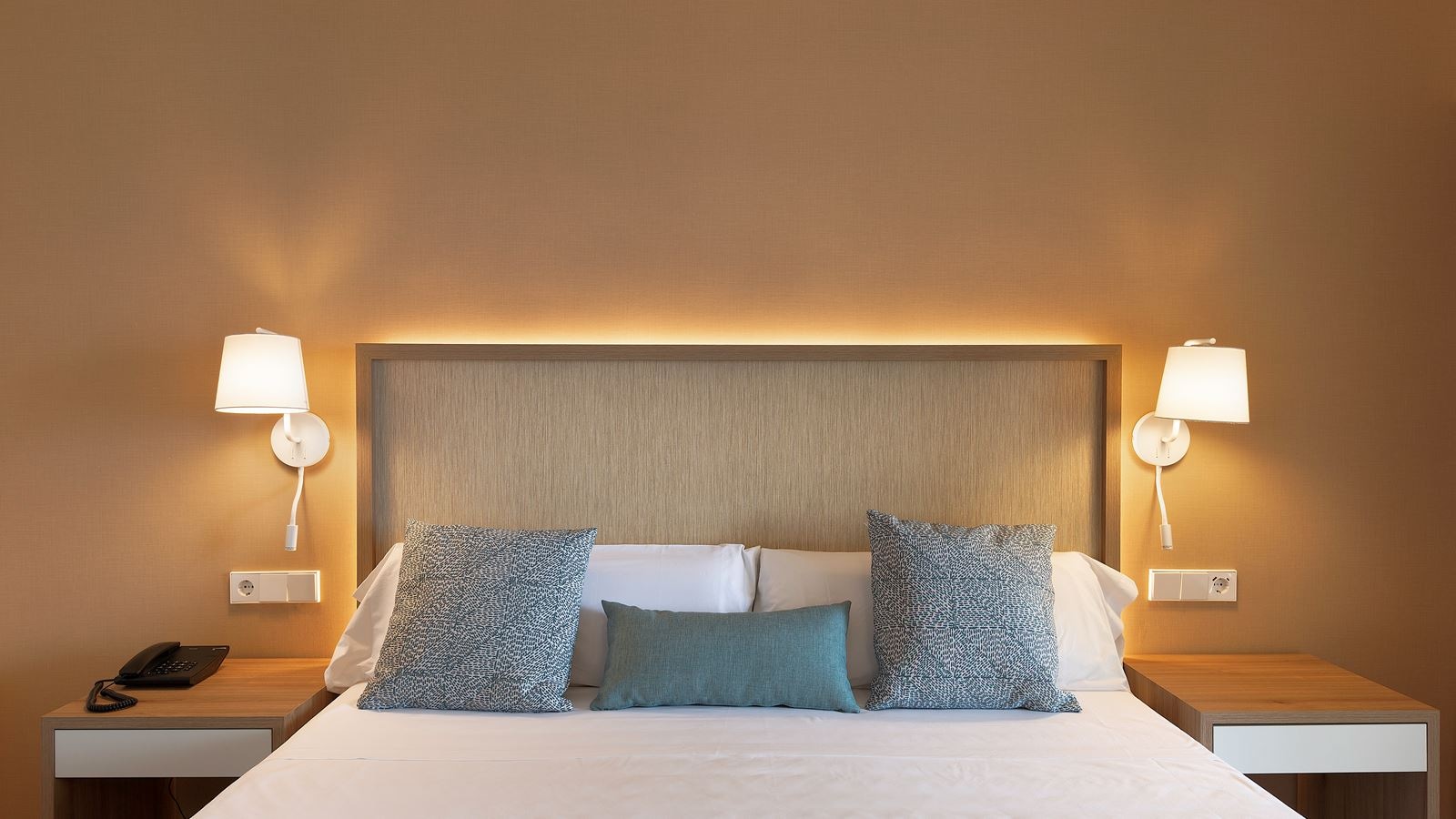 rooms-double-room-with-balcony-or-or-terrace