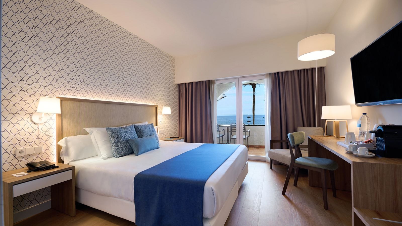 rooms-my-favorite-club-double-seaview-with-balcony-or-terrace