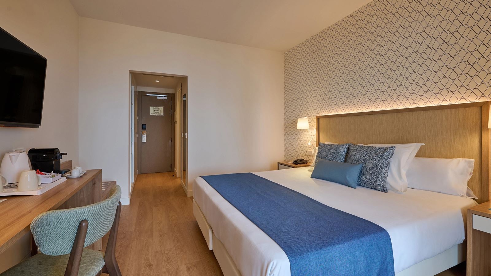 rooms-my-favorite-club-double-seaview-with-balcony-or-terrace