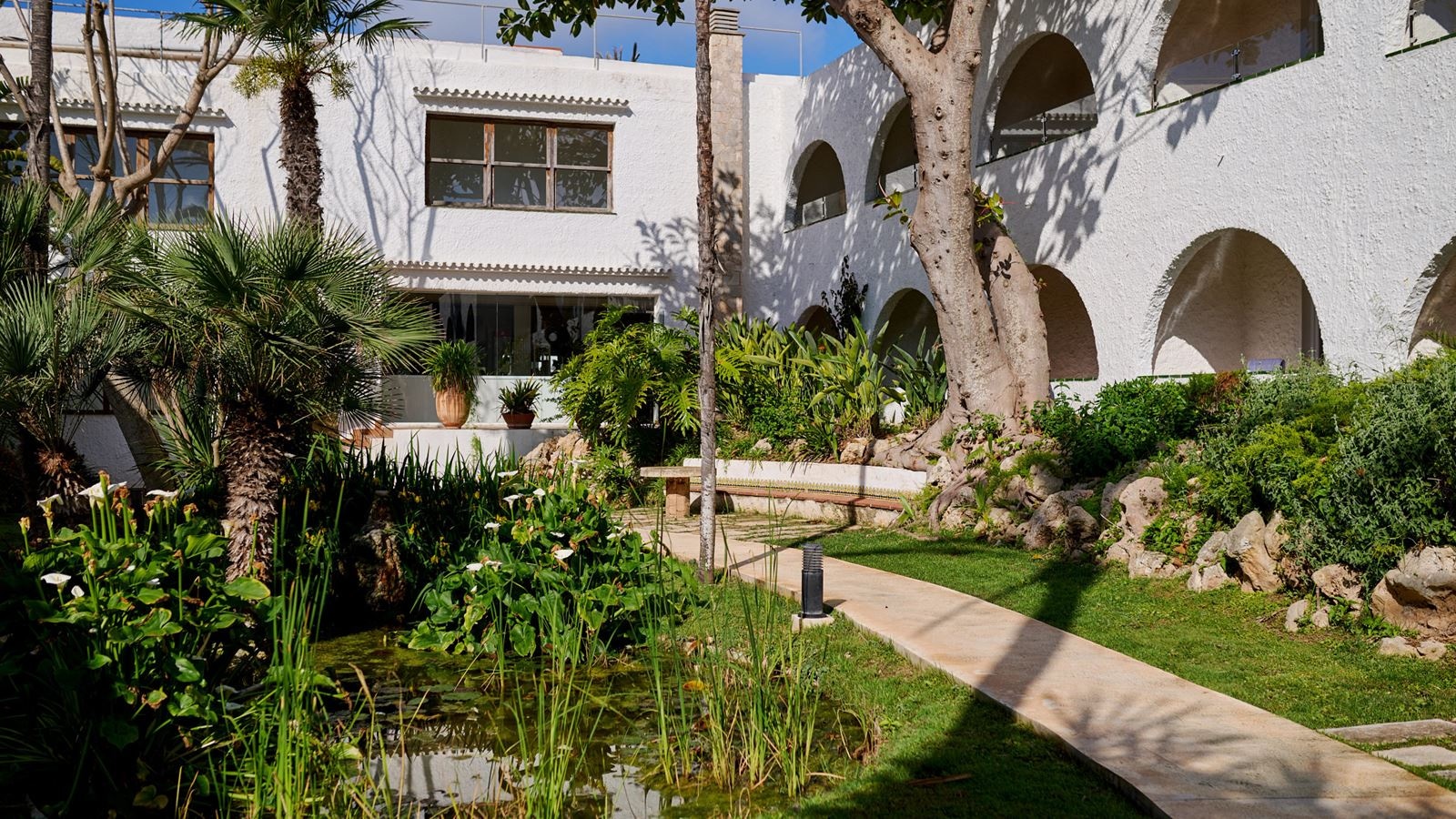 general-main-building