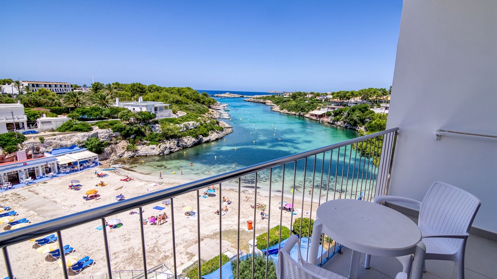 rooms-dm--twin-direct-sea-view-balcony-or-terrace