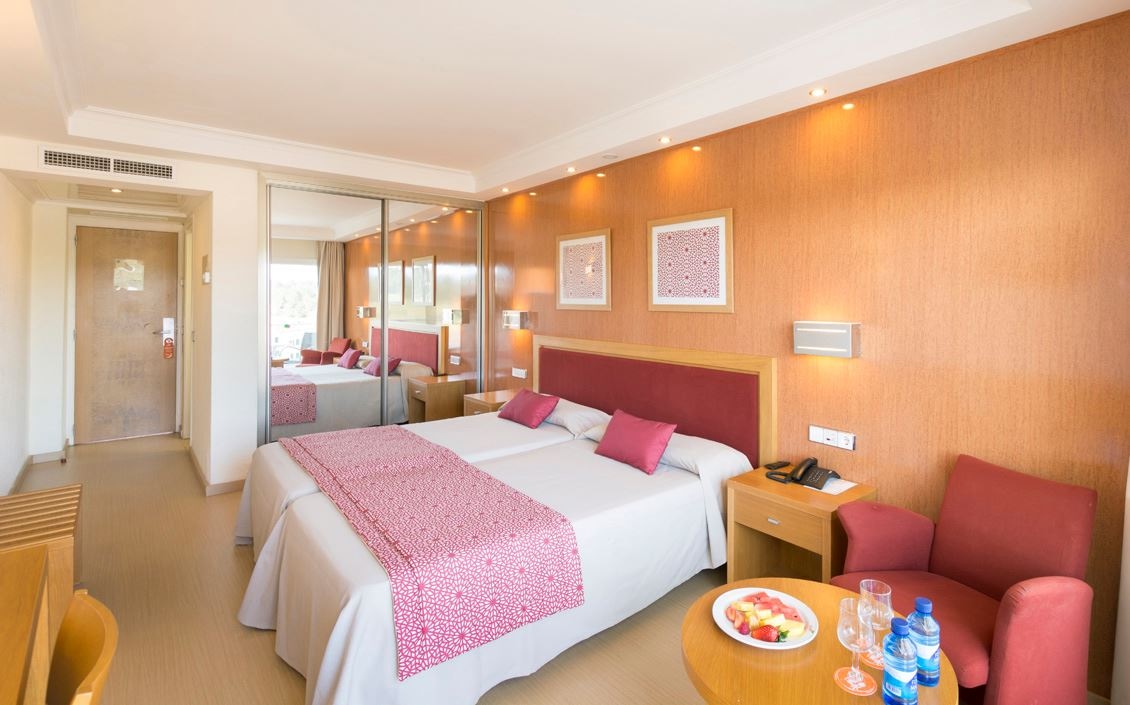 rooms-standard-room-balcony-or-terrace