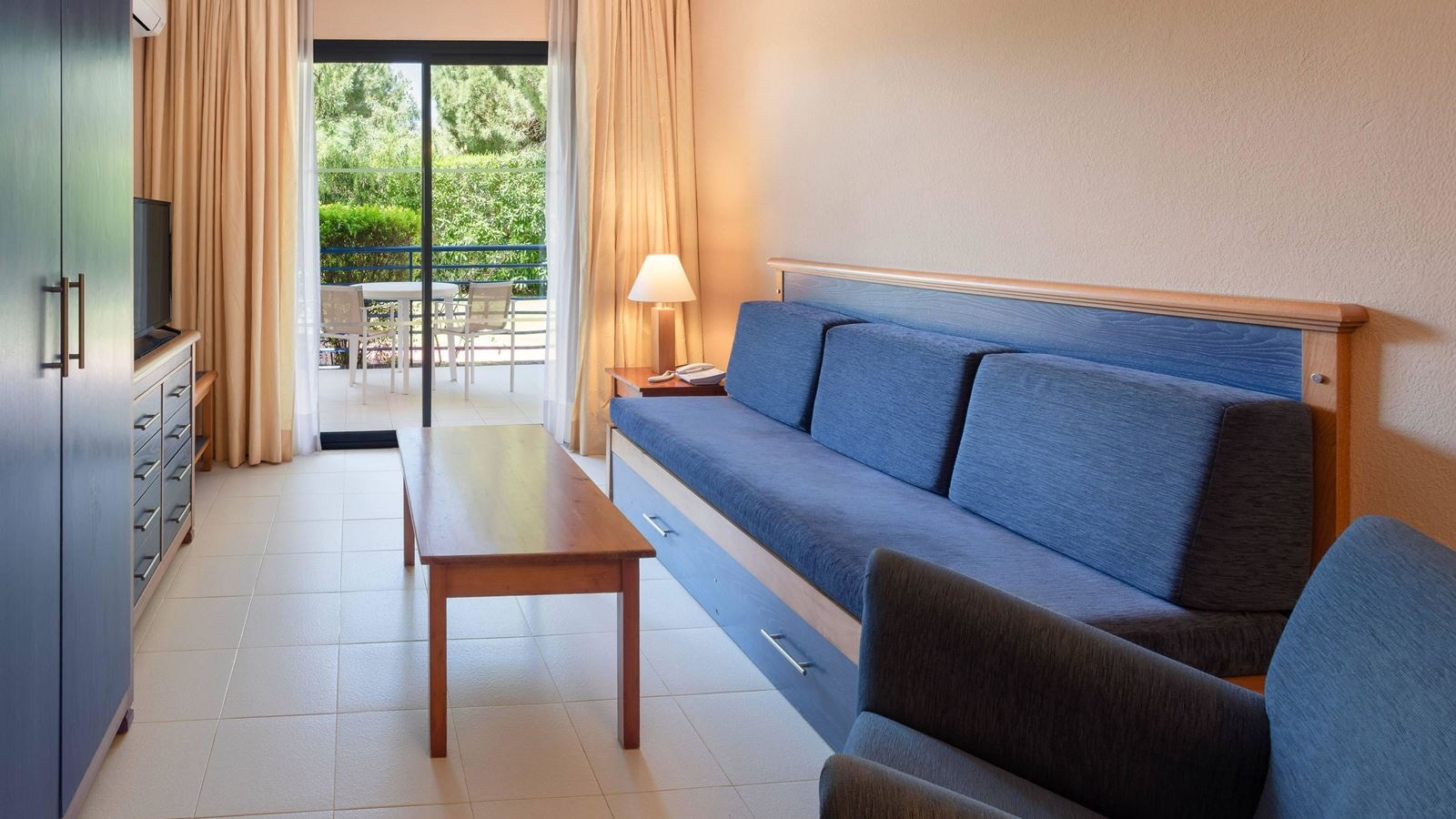 rooms-one-bedroom-apartment