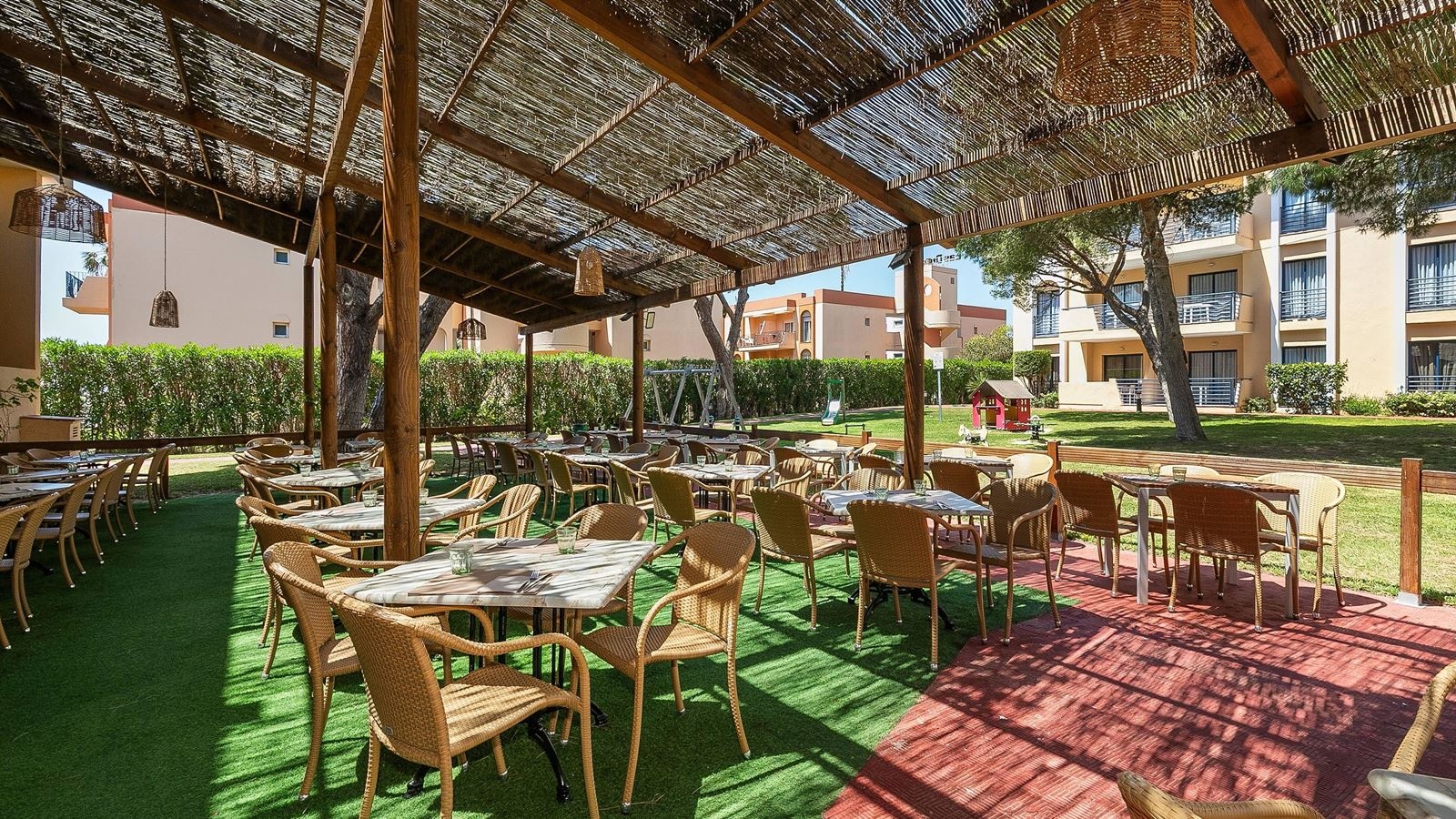 restaurants-restaurante-buffet-sol-sancti-petri