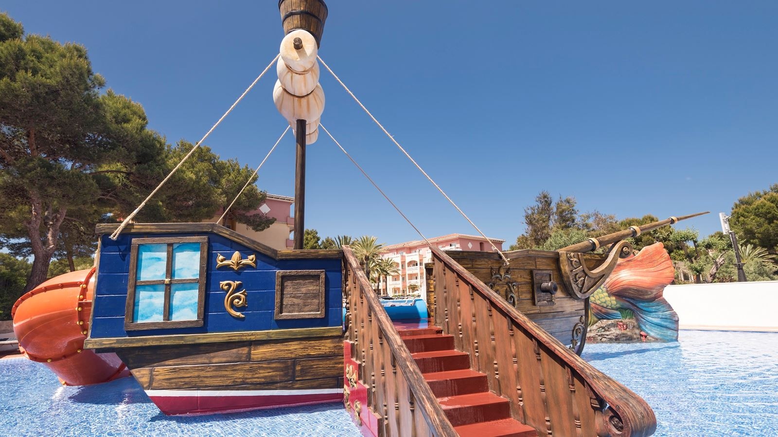 pools-outdoor-childrens-pool