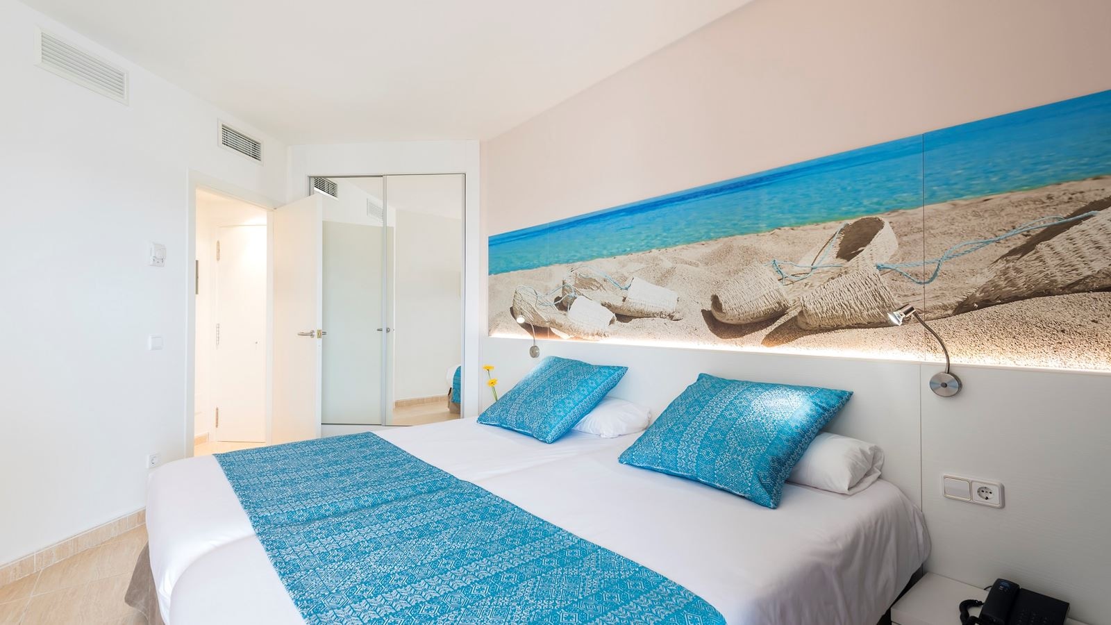 rooms-superior-room-balcony-or-terrace