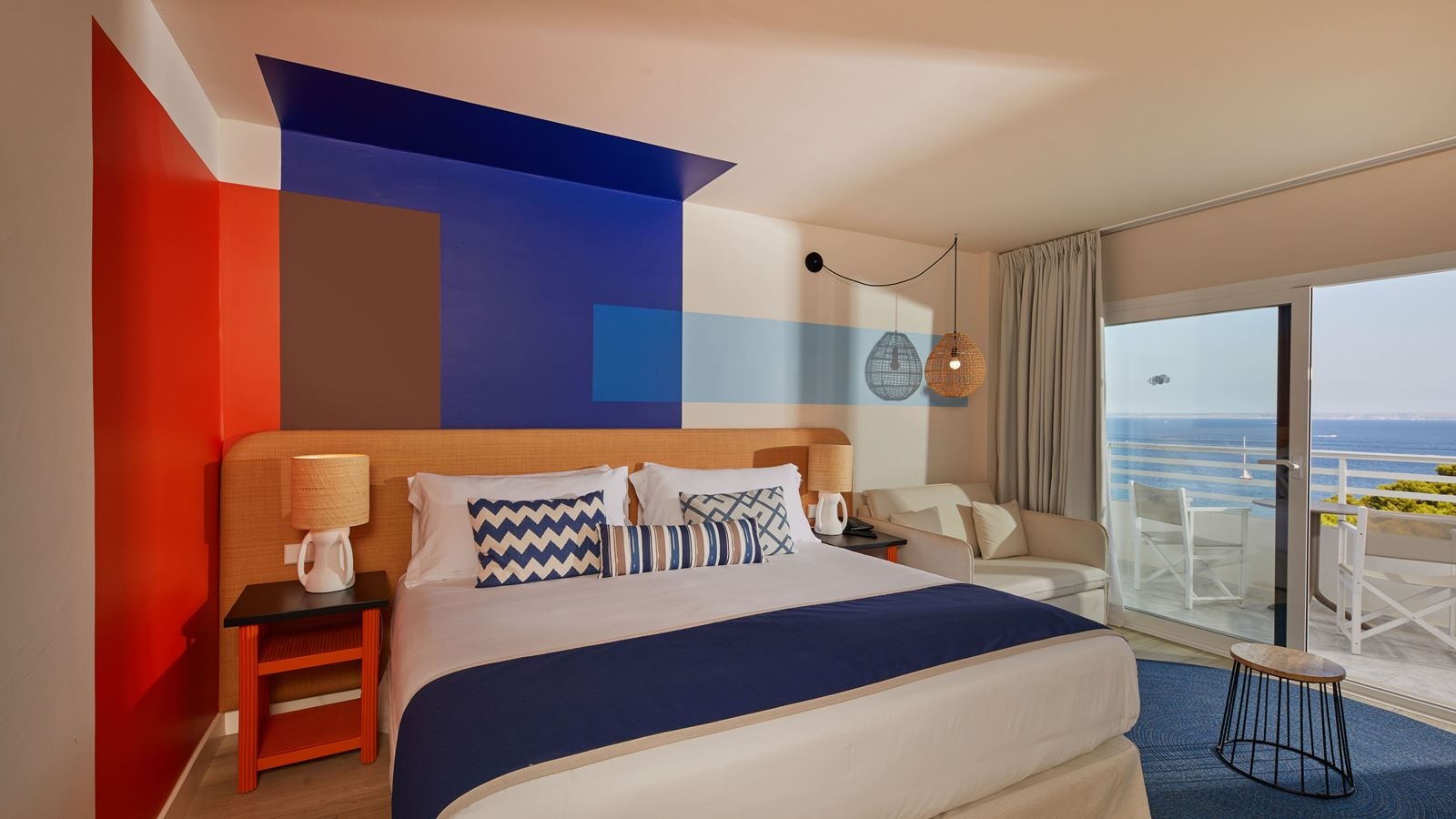 rooms-my-favourite-club-double-premium-frontal-seaview-balcony-or-terrace