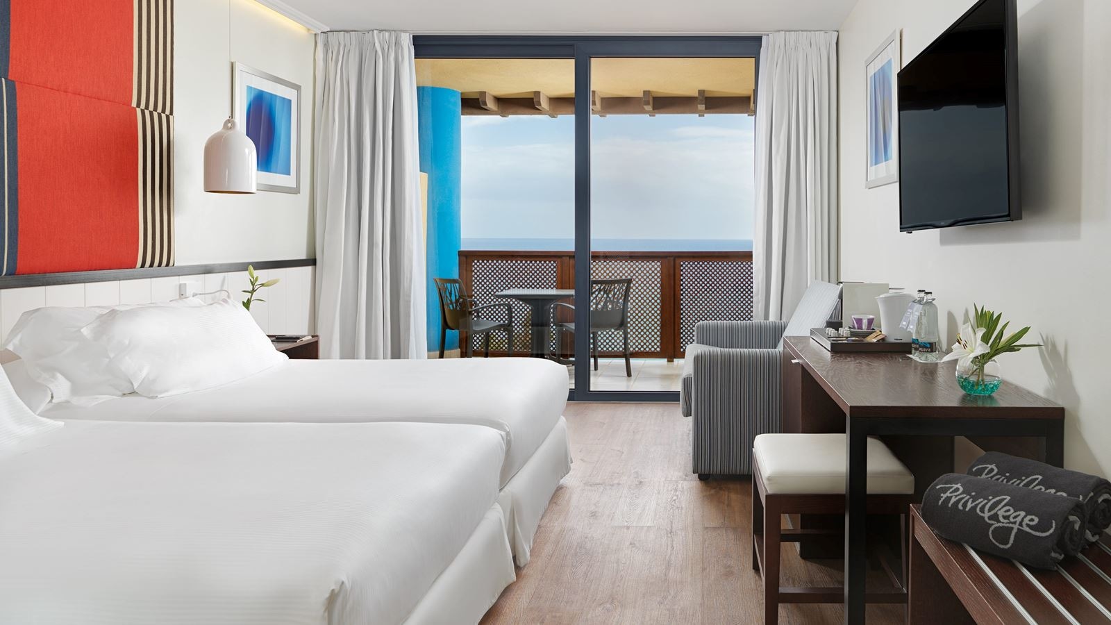 rooms-privilege-balcony-or-terrace