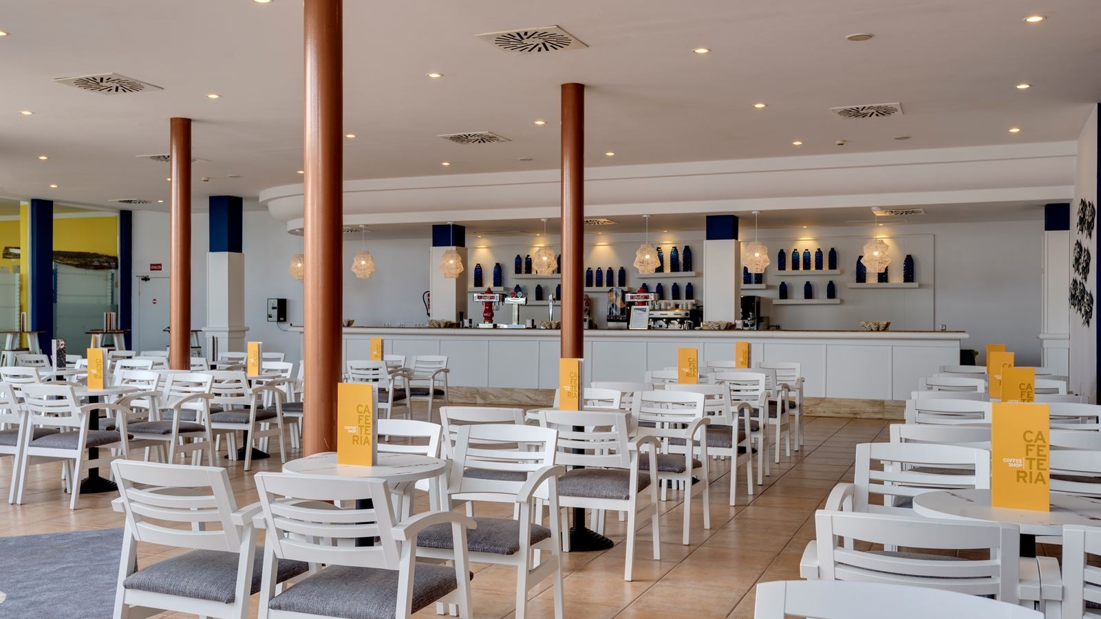 restaurants-hibiscus-bar-cafeteria