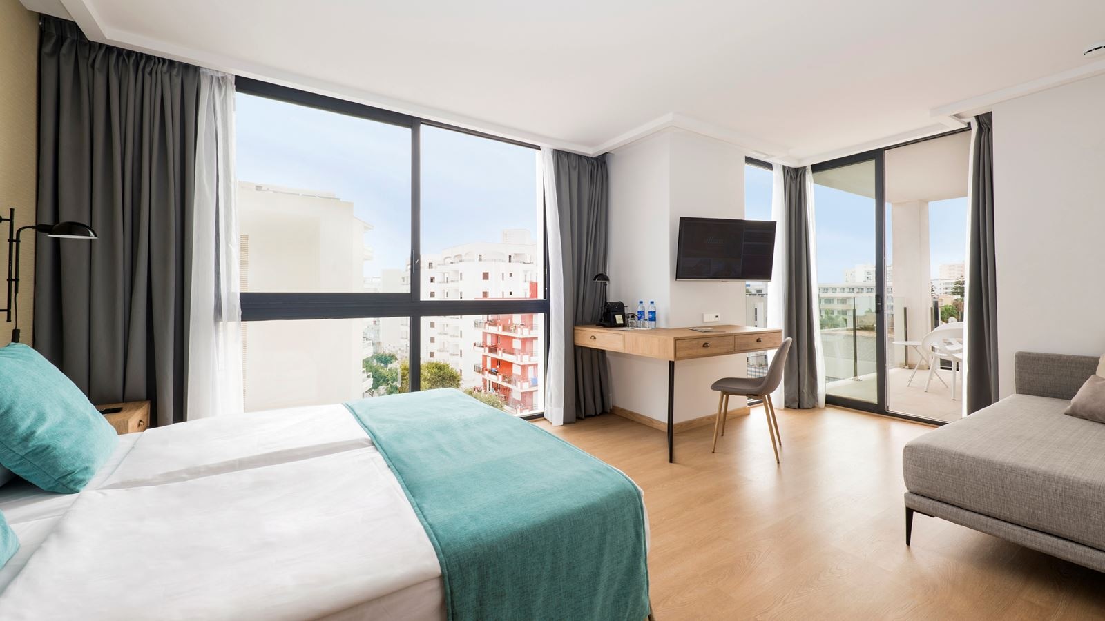 rooms-double-selection-with-balcony