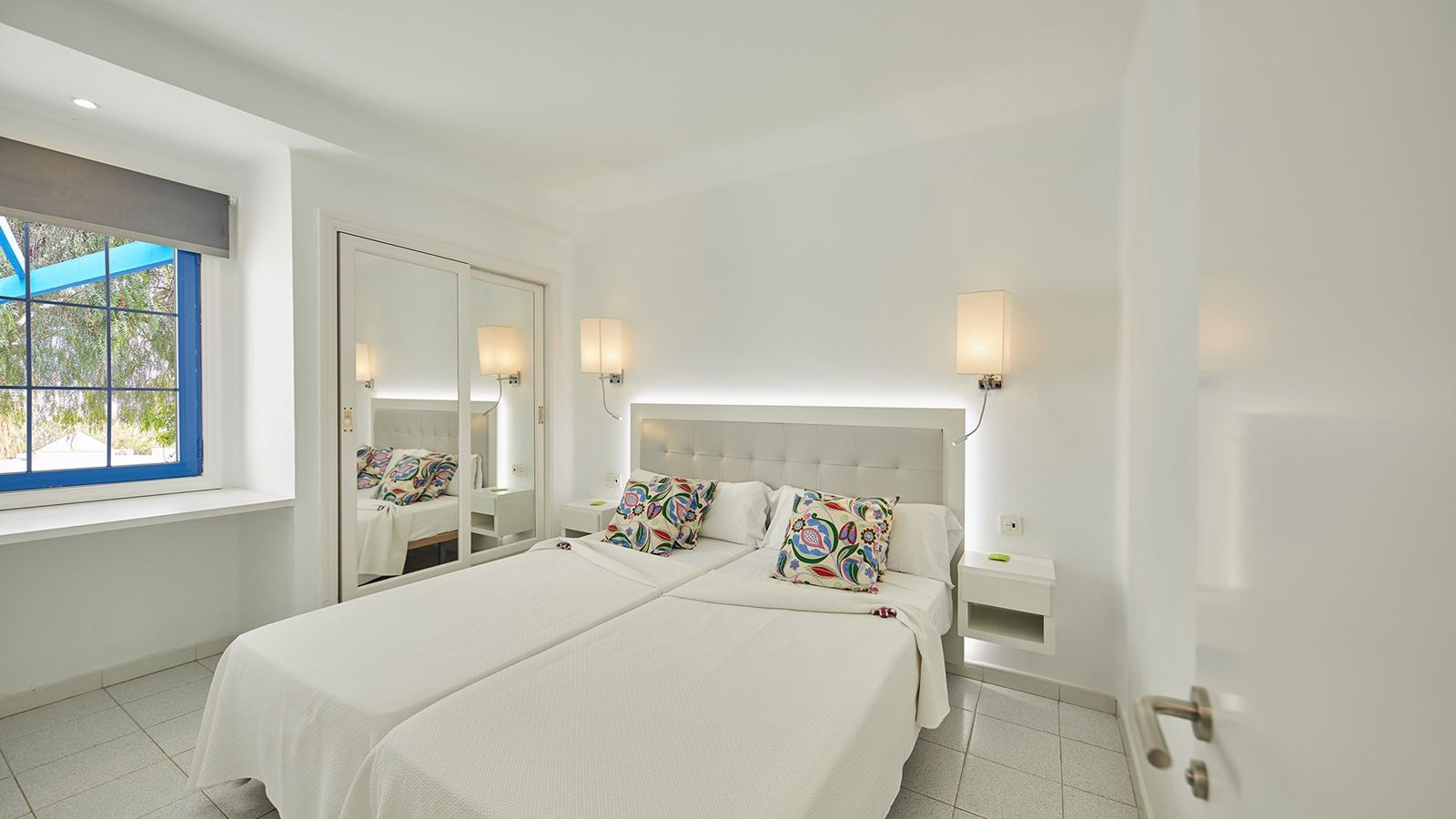 rooms-holistic-one-bedroom-bungalow-with-balcony-or-terrace