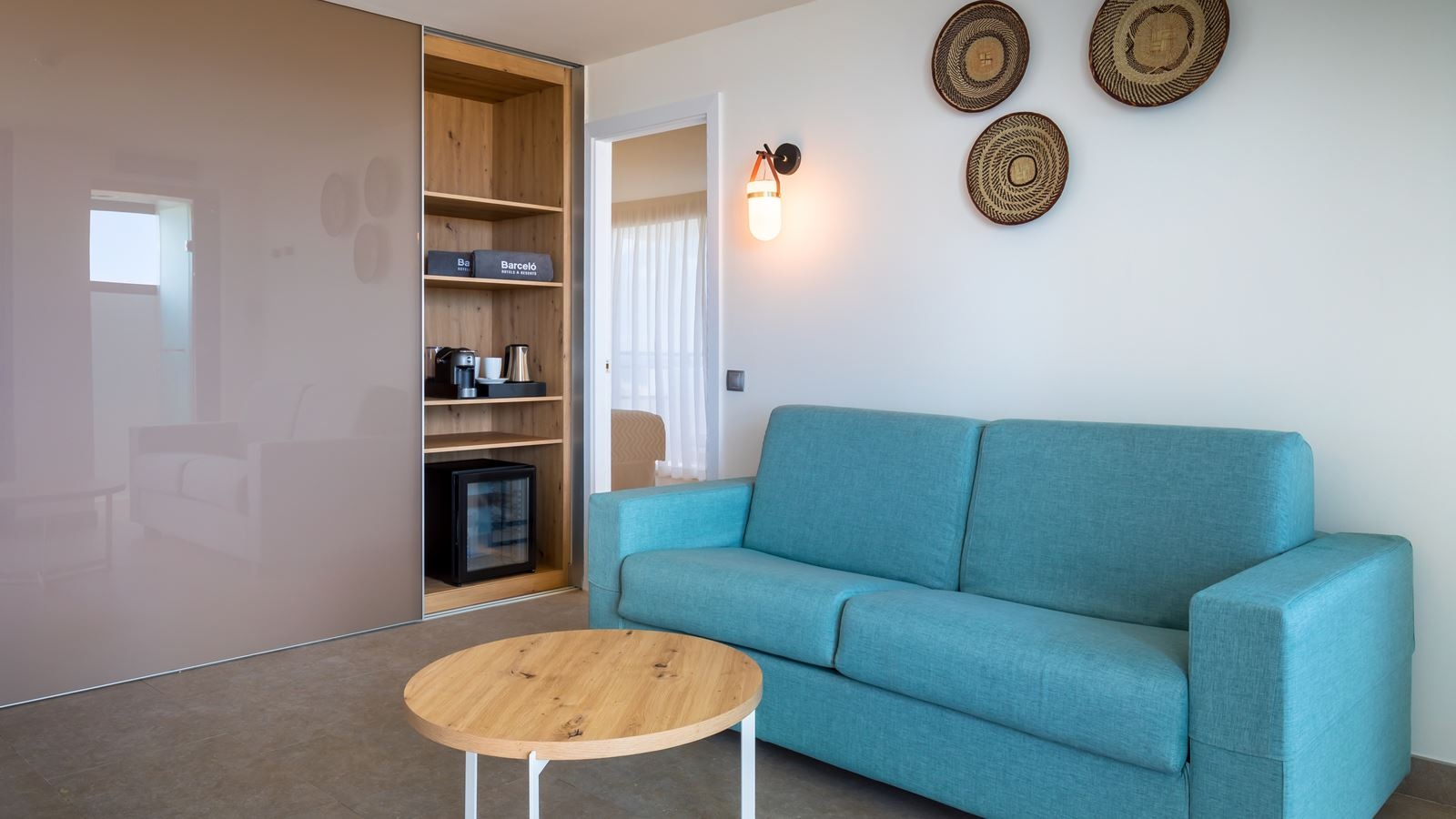 rooms-suite-balcony-or-terrace