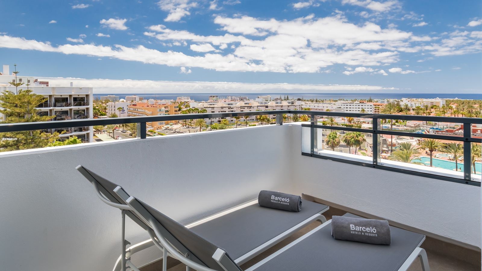 rooms-suite-balcony-or-terrace