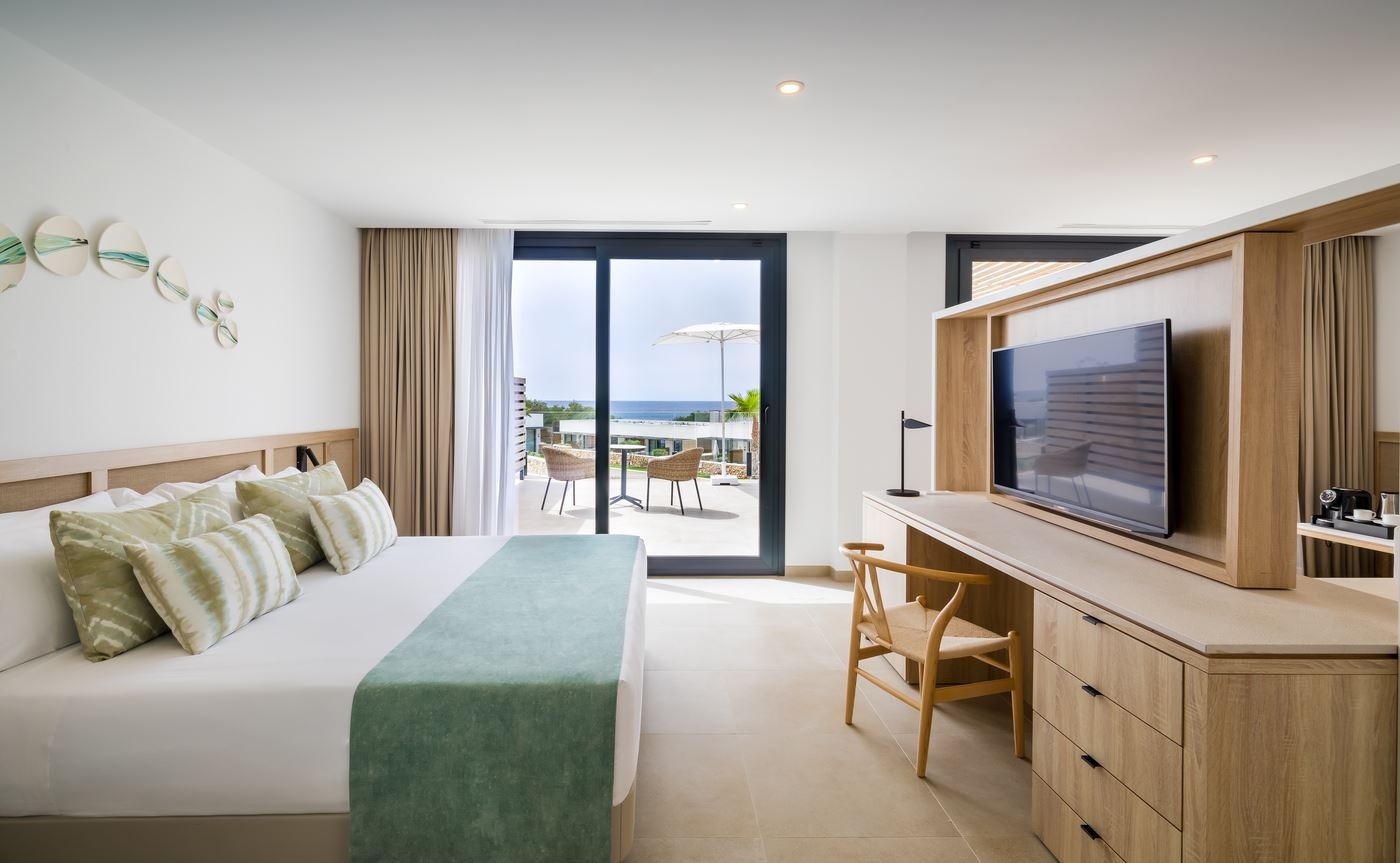 rooms-suite-with-terrace