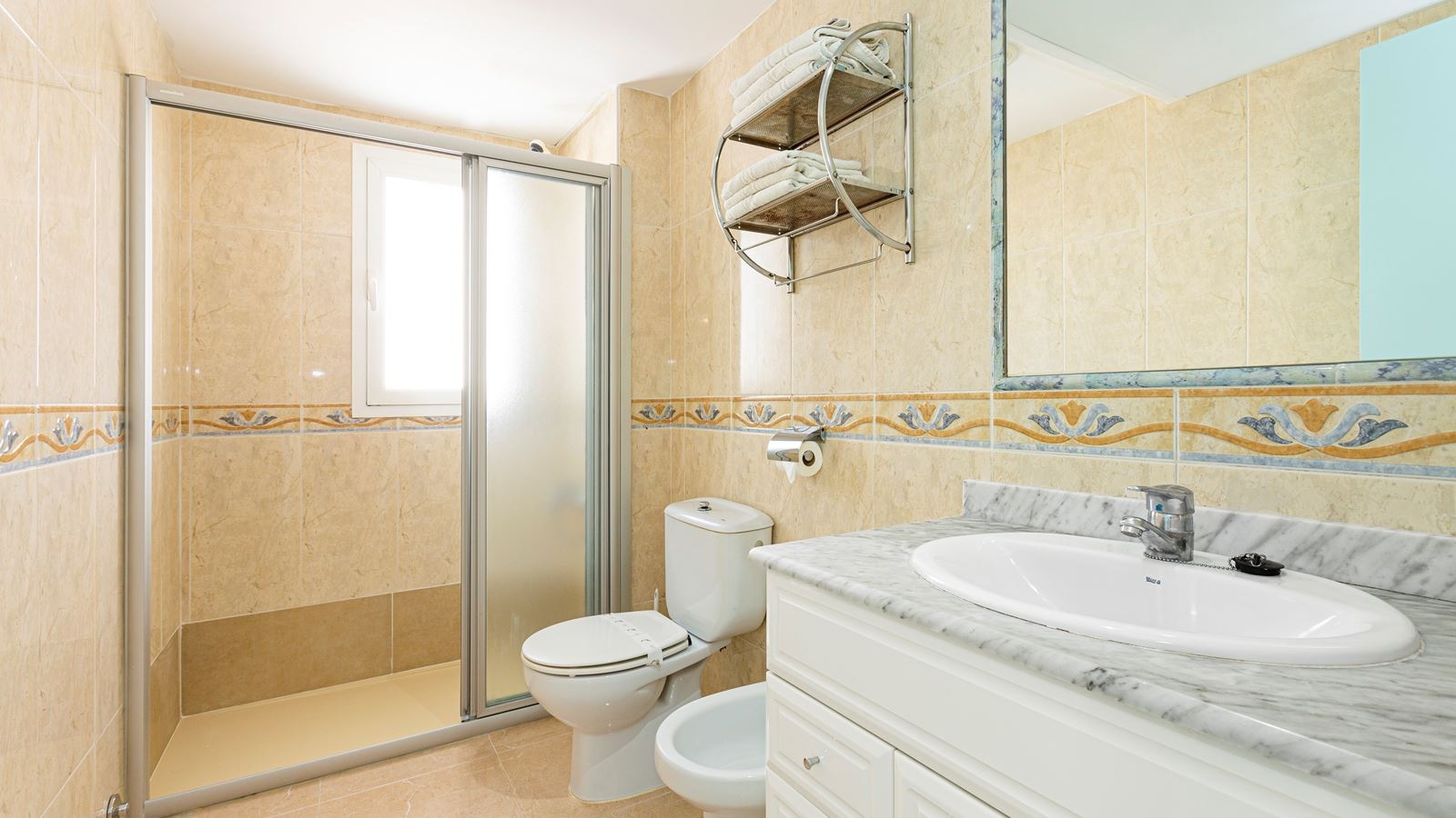 rooms-2-bedroom-apartment-with-terrace