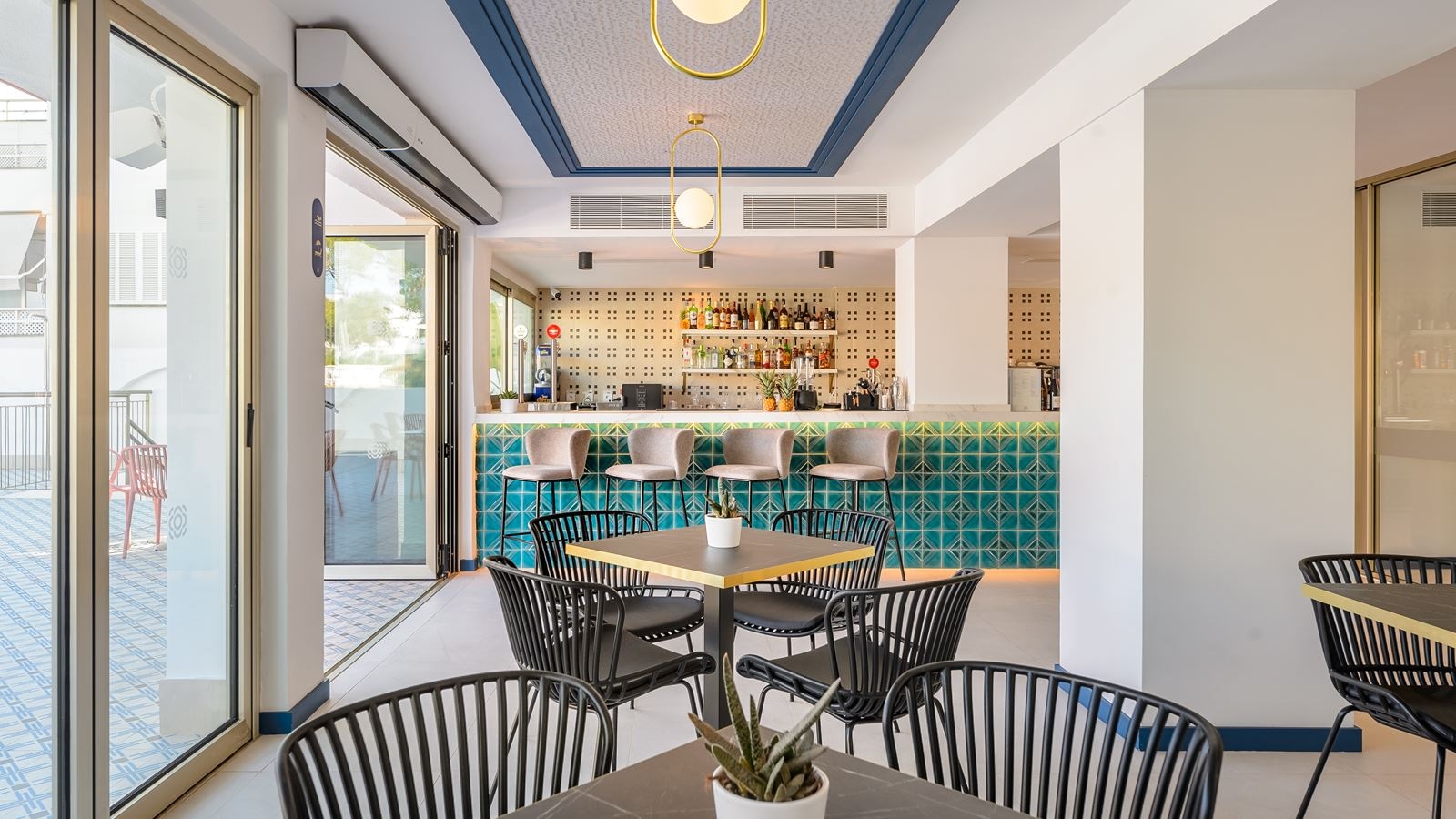 bars-snack-bar-piscina