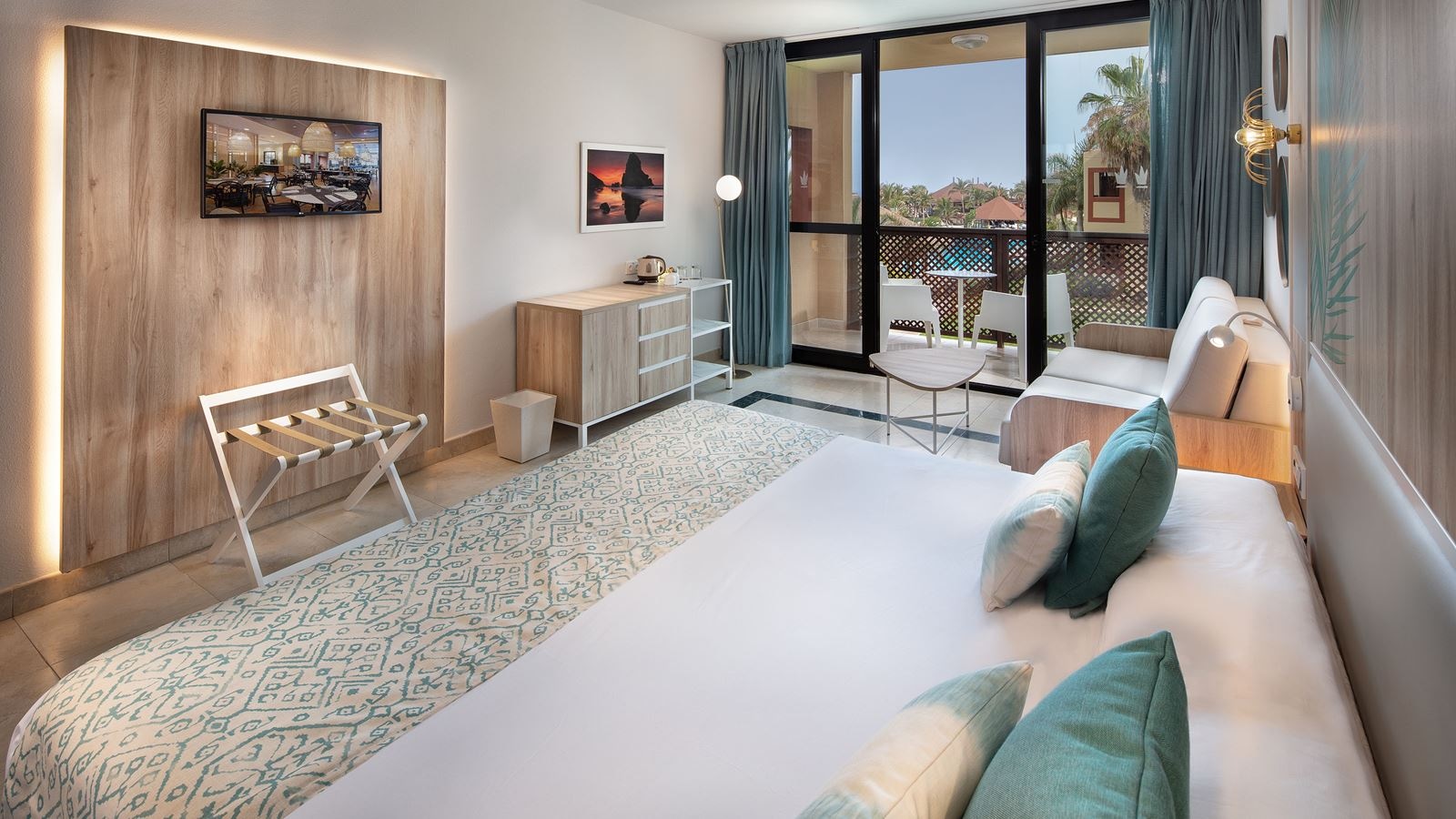 rooms-double-standard-balcony-or-terrace-double-single-use