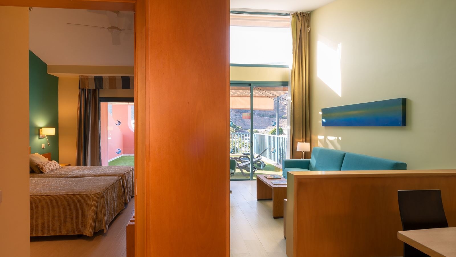 rooms-1-bedroom--apartment-superior-with-balcony-or-terrace