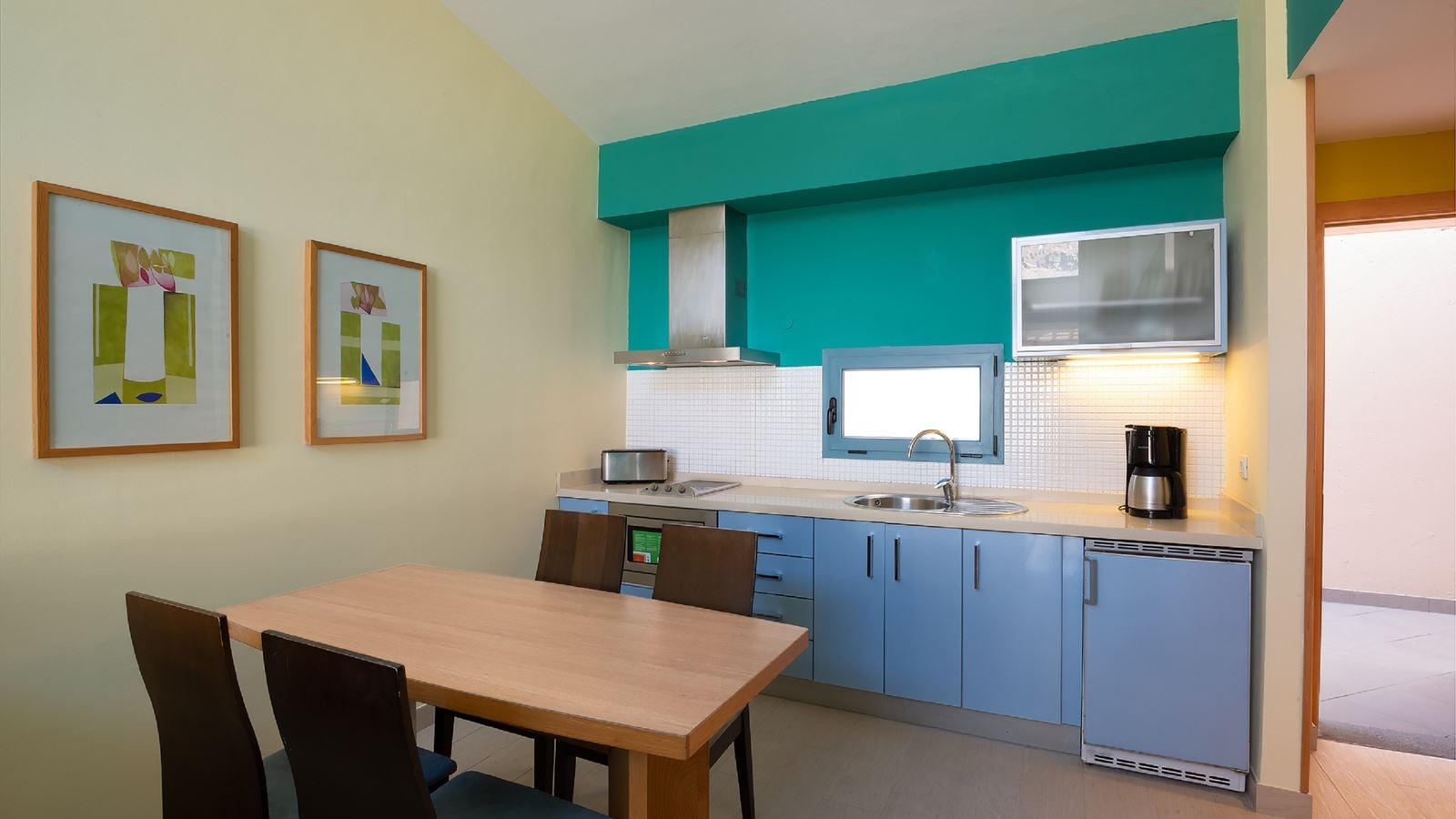 rooms-2-bedroom-apartment-superior-with-balcony