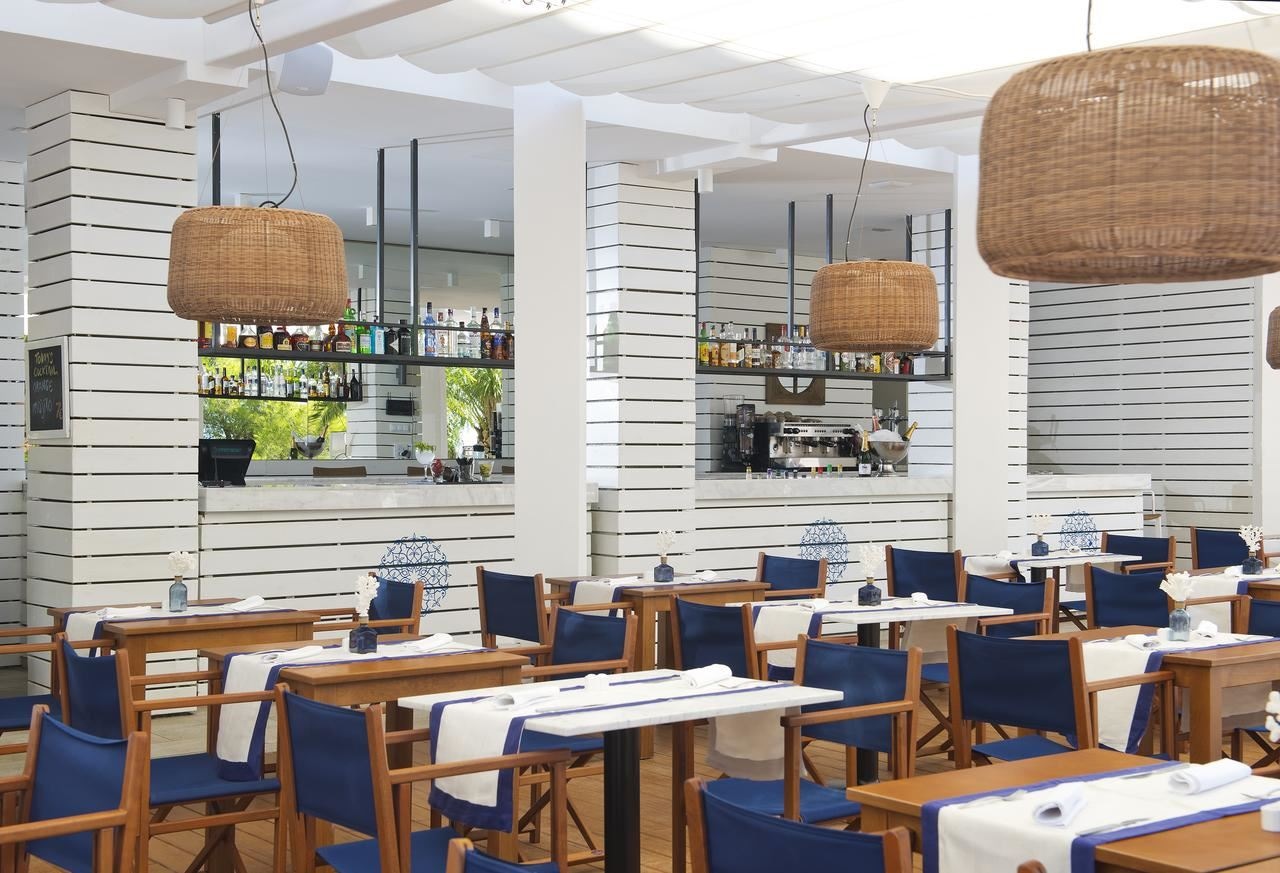 restaurants-cape-nao-beach-club-and-restaurant