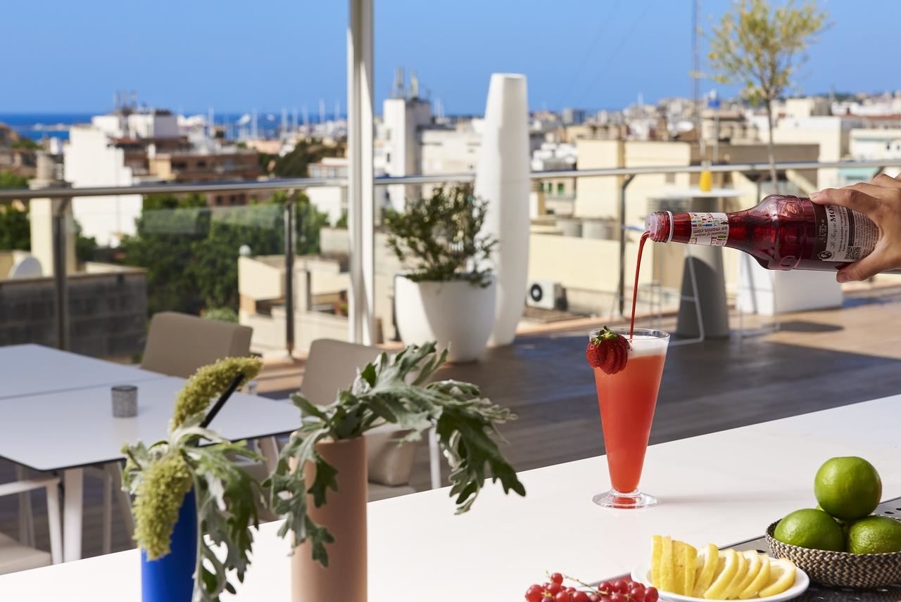 bars-pintamonas-roftop-bar--restaurant