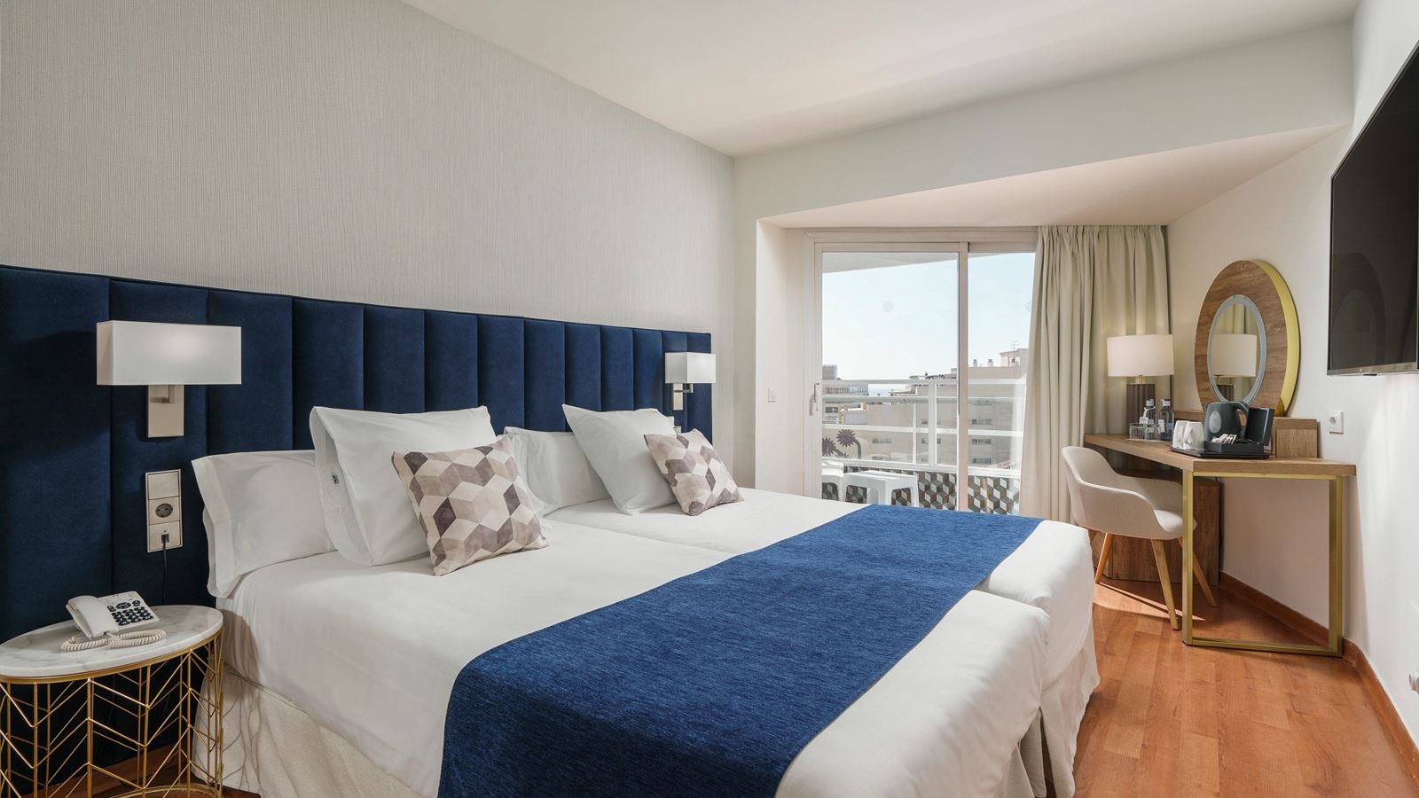 rooms-double-superior-room