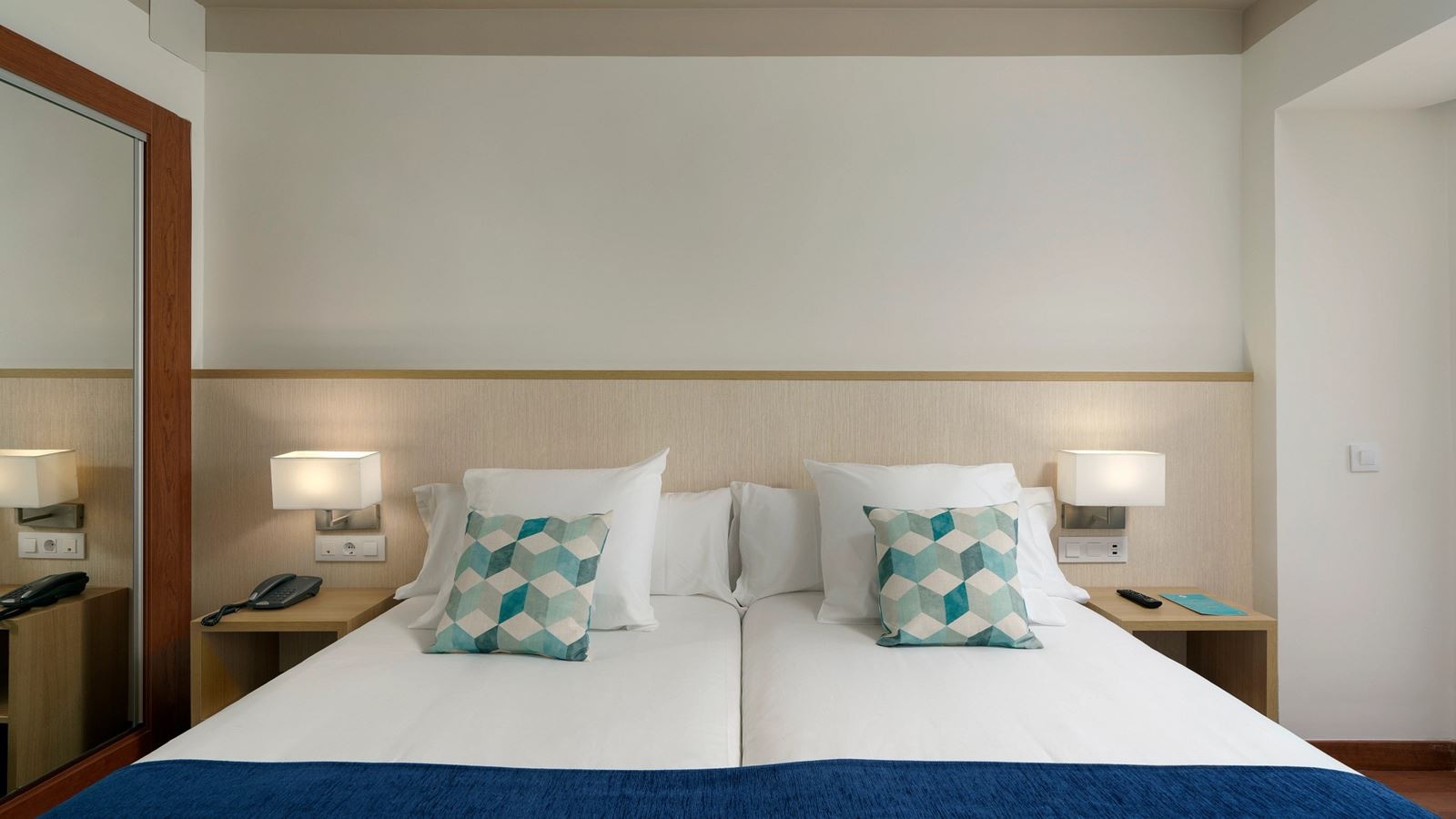 rooms-my-favourite-club-double-superior